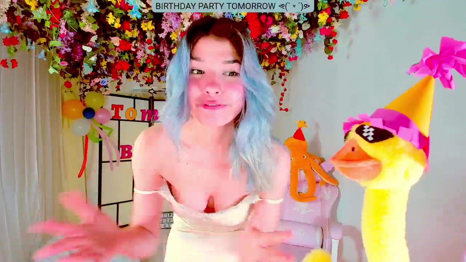 Gallery image thumbnail from Agostinha_Red's myfreecams stream on, 08/31/2024, 22:02 image 10 of 20