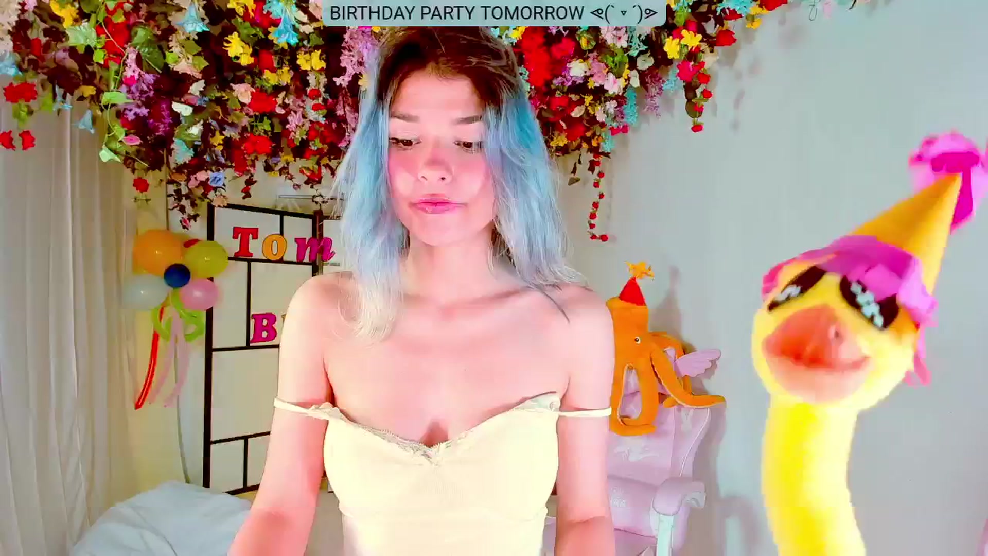Gallery image thumbnail from Agostinha_Red's myfreecams stream on, 08/31/2024, 22:38 image 1 of 20