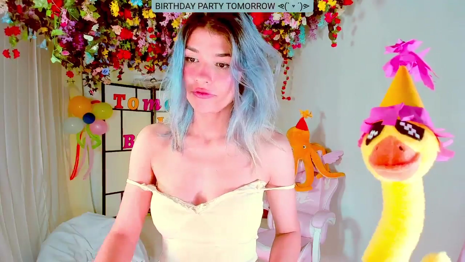 Gallery image thumbnail from Agostinha_Red's myfreecams stream on, 08/31/2024, 22:38 image 20 of 20