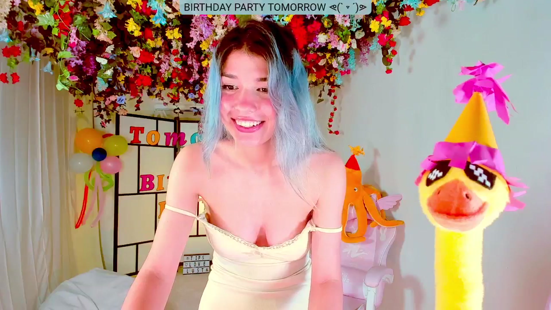 Gallery image thumbnail from Agostinha_Red's myfreecams stream on, 08/31/2024, 22:38 image 8 of 20