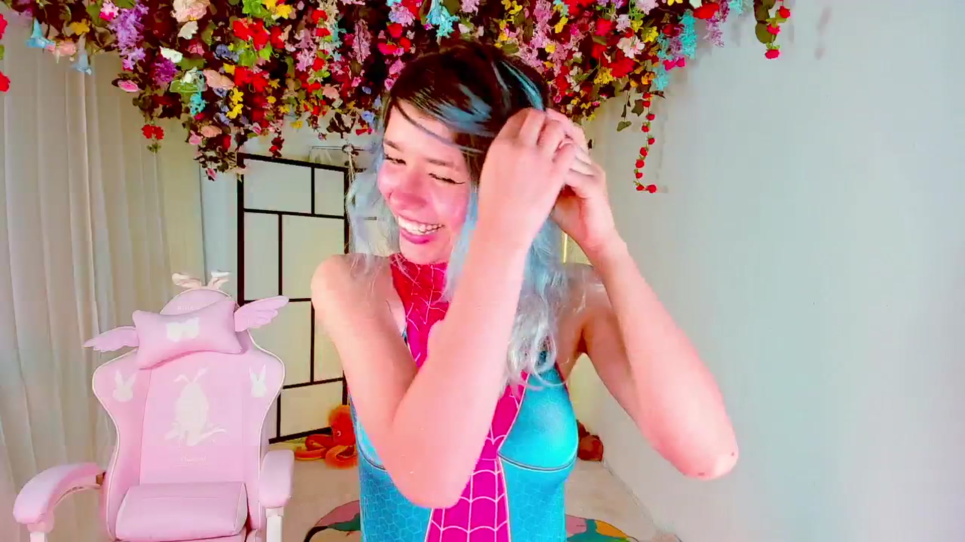 Gallery image thumbnail from Agostinha_Red's myfreecams stream on, 09/04/2024, 23:16 image 16 of 20
