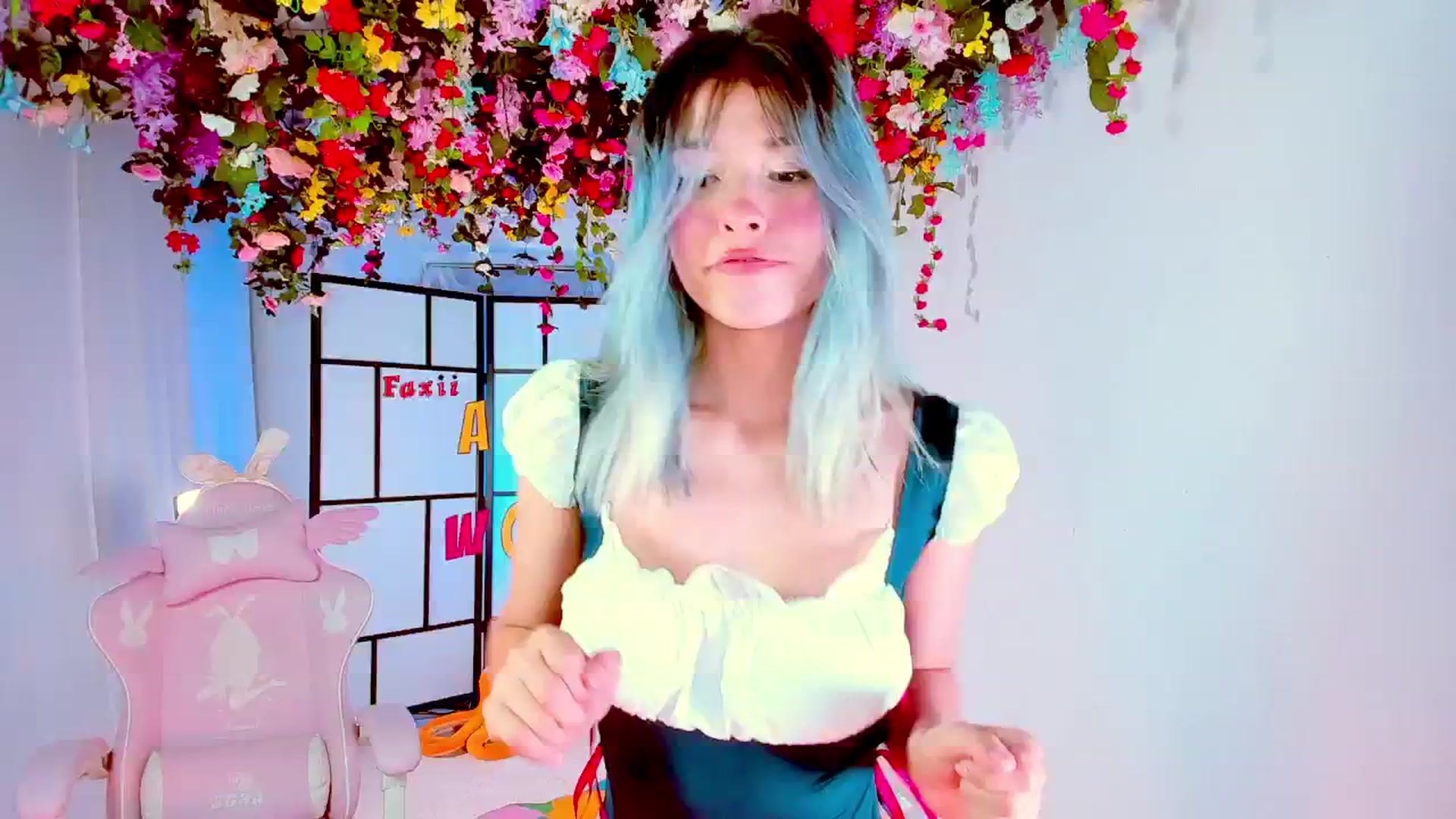 Gallery image thumbnail from Agostinha_Red's myfreecams stream on, 09/08/2024, 24:02 image 3 of 20