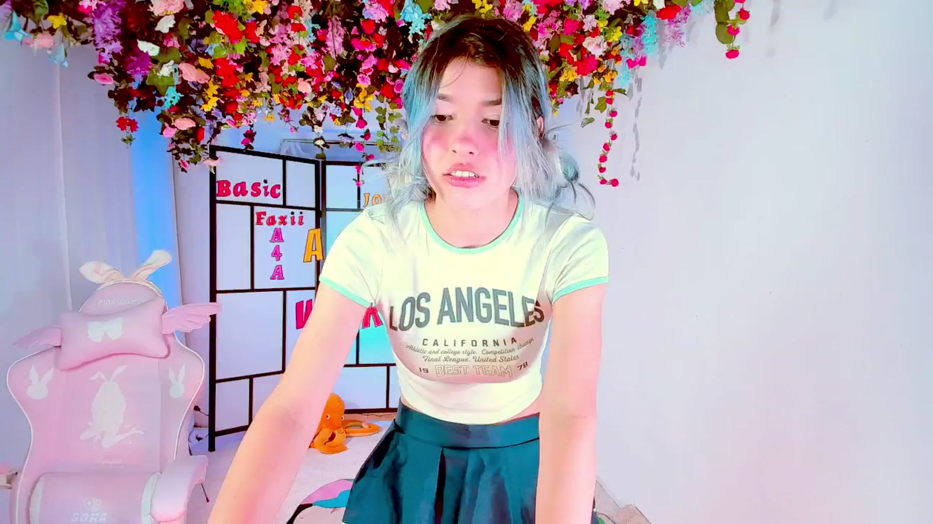 Gallery image thumbnail from Agostinha_Red's myfreecams stream on, 09/09/2024, 21:54 image 17 of 20