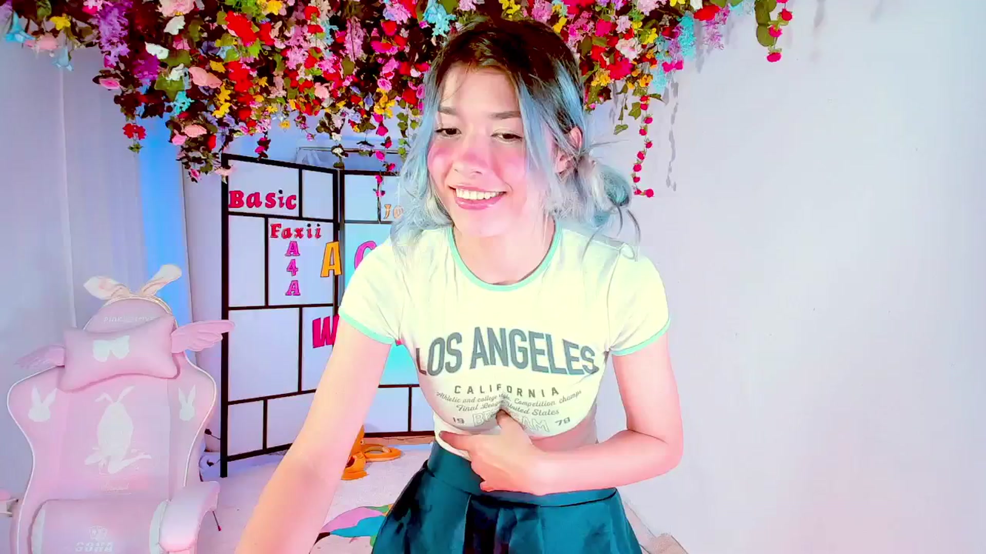 Gallery image thumbnail from Agostinha_Red's myfreecams stream on, 09/09/2024, 21:54 image 18 of 20