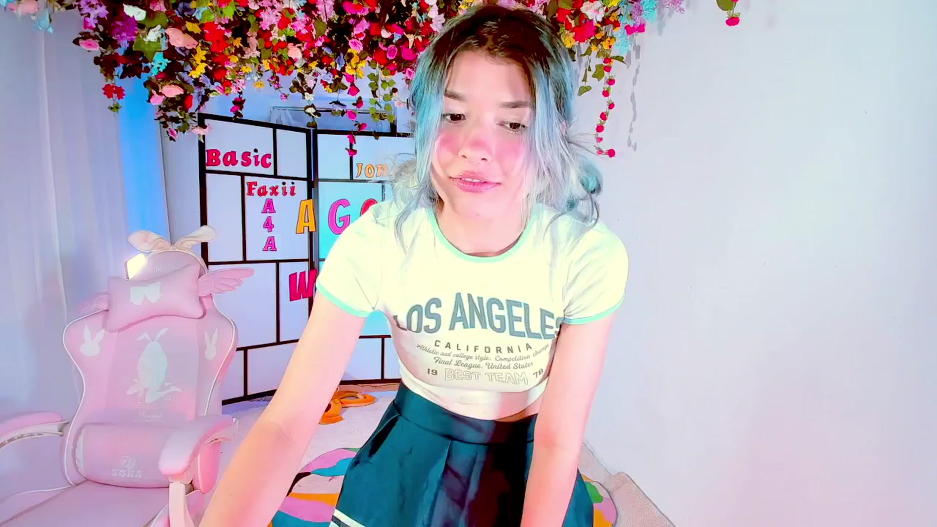 Gallery image thumbnail from Agostinha_Red's myfreecams stream on, 09/09/2024, 23:06 image 9 of 20