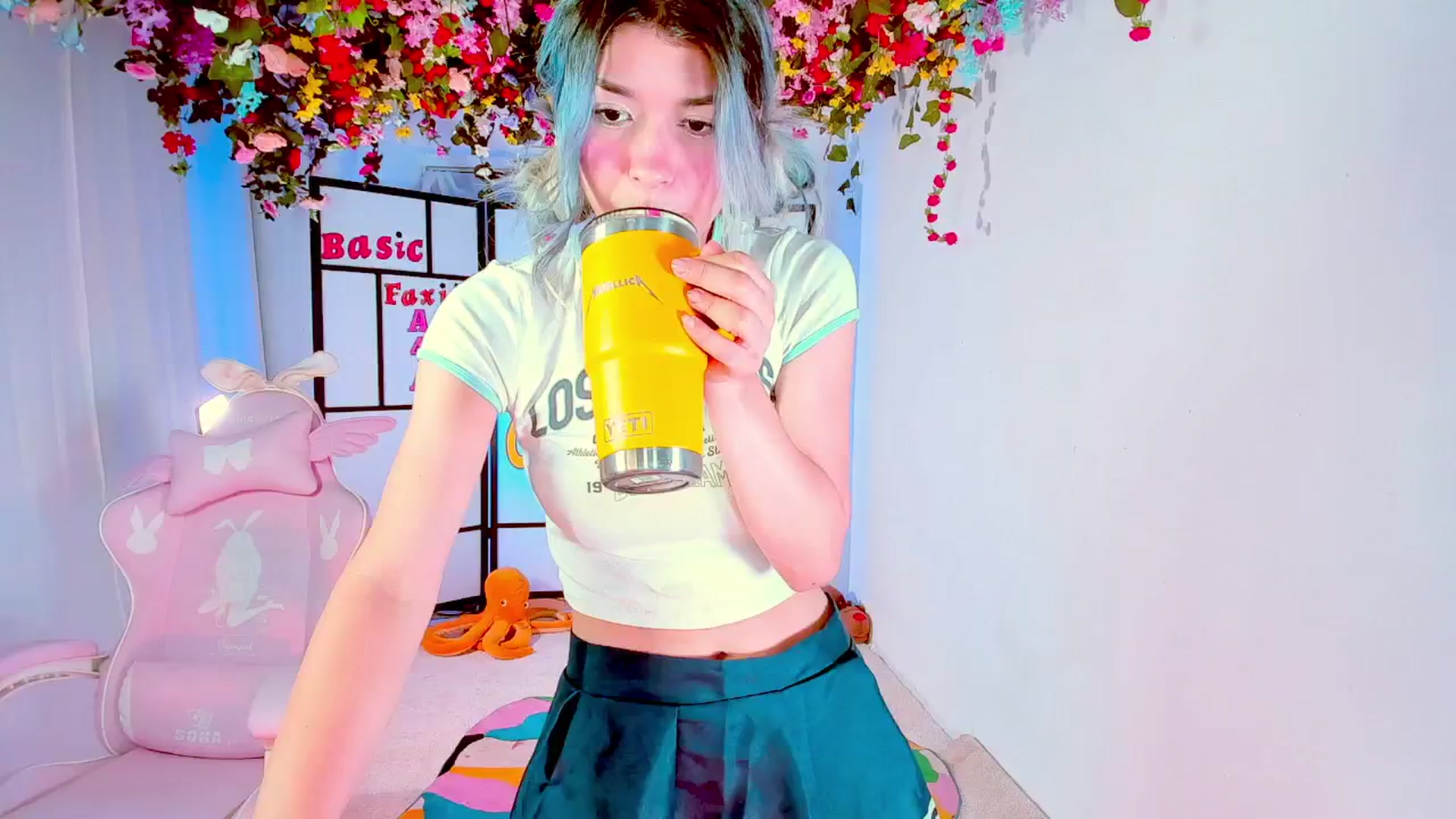 Gallery image thumbnail from Agostinha_Red's myfreecams stream on, 09/09/2024, 23:06 image 7 of 20
