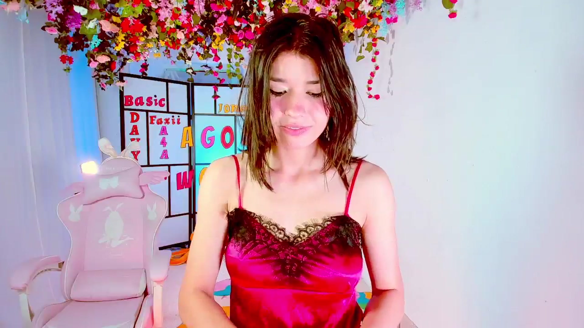 Gallery image thumbnail from Agostinha_Red's myfreecams stream on, 09/15/2024, 10:24 image 11 of 20