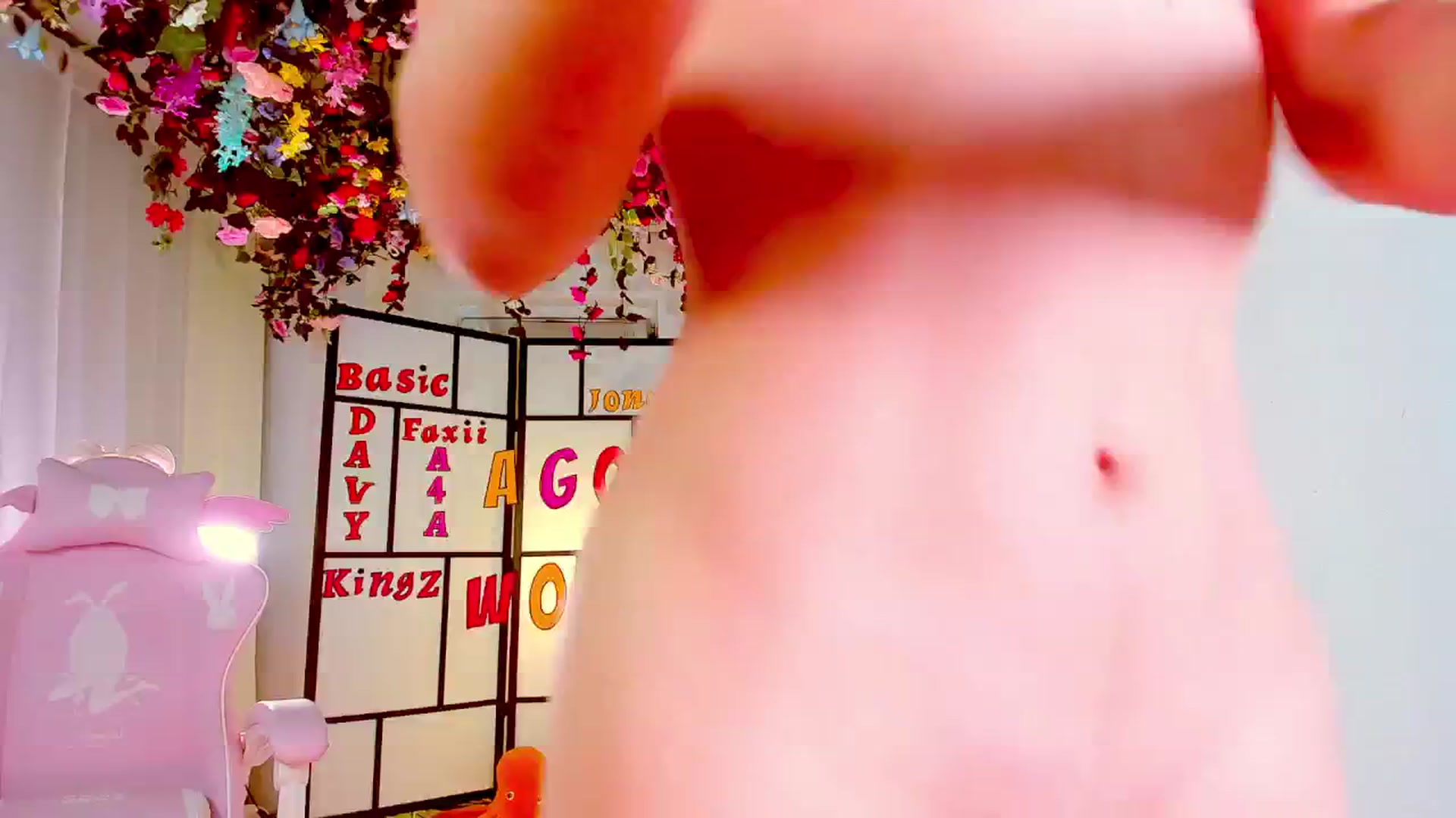 Gallery image thumbnail from Agostinha_Red's myfreecams stream on, 09/23/2024, 19:16 image 14 of 20