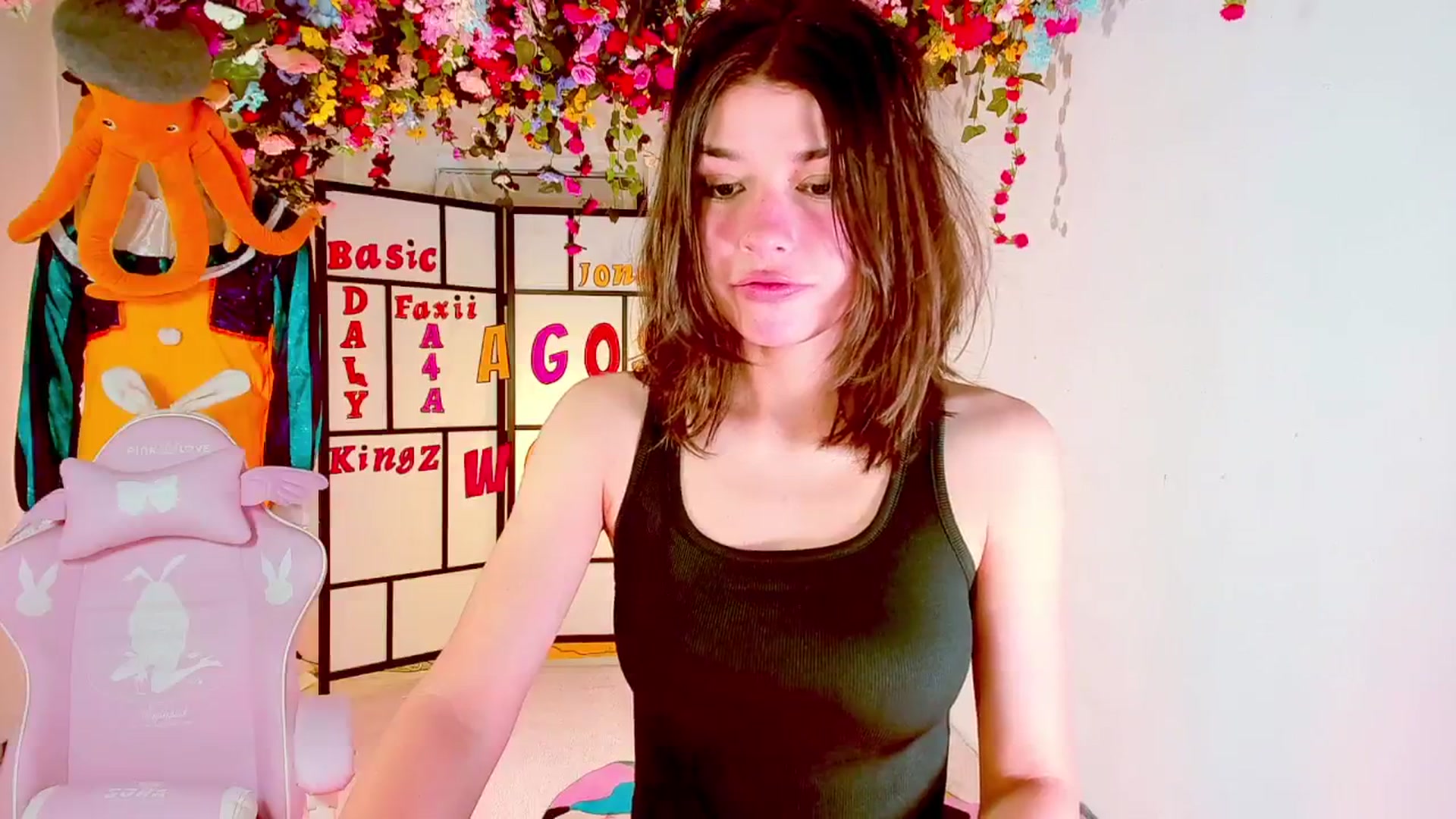 Gallery image thumbnail from Agostinha_Red's myfreecams stream on, 09/27/2024, 18:11 image 5 of 20