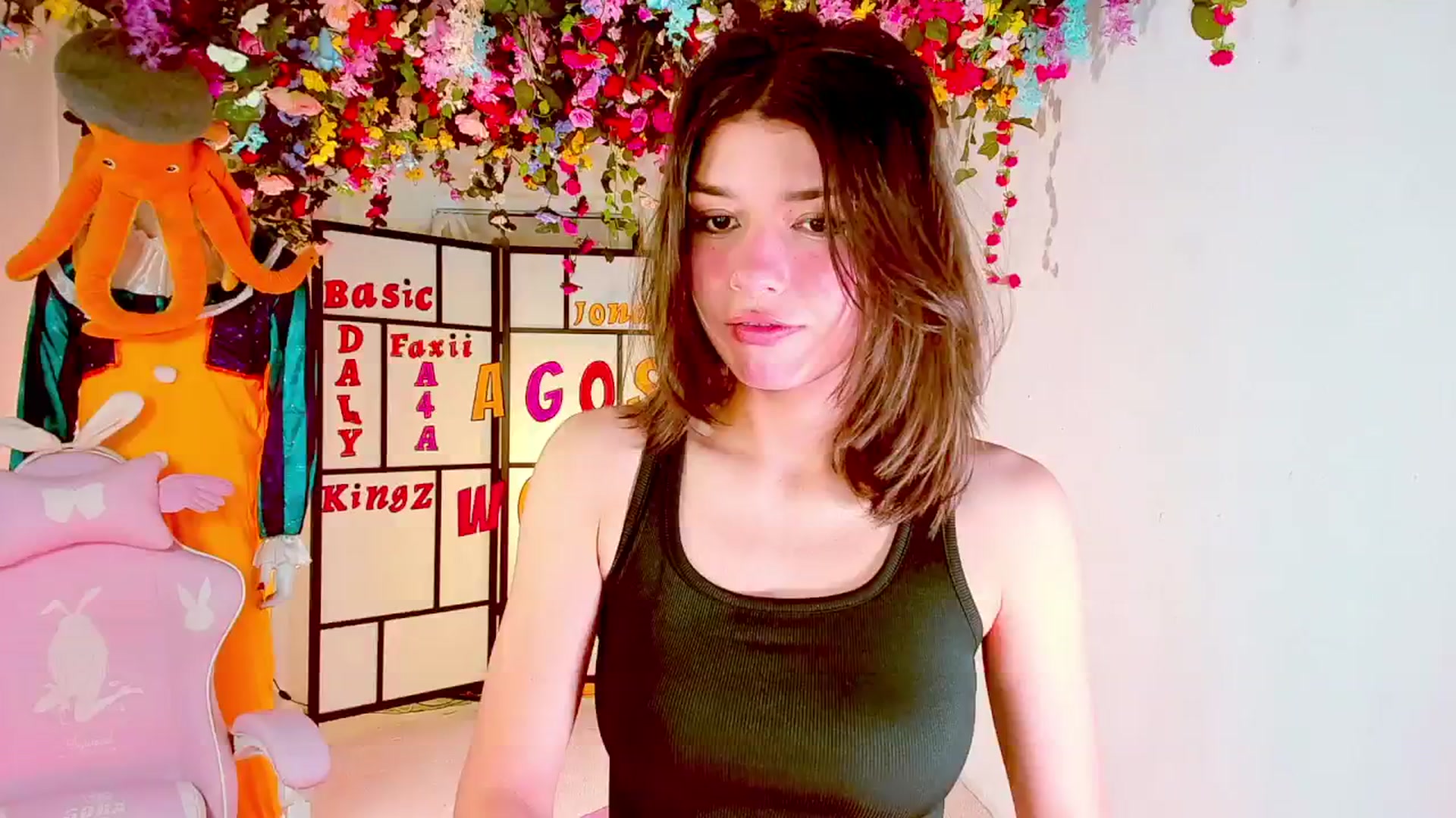 Gallery image thumbnail from Agostinha_Red's myfreecams stream on, 09/27/2024, 18:11 image 2 of 20