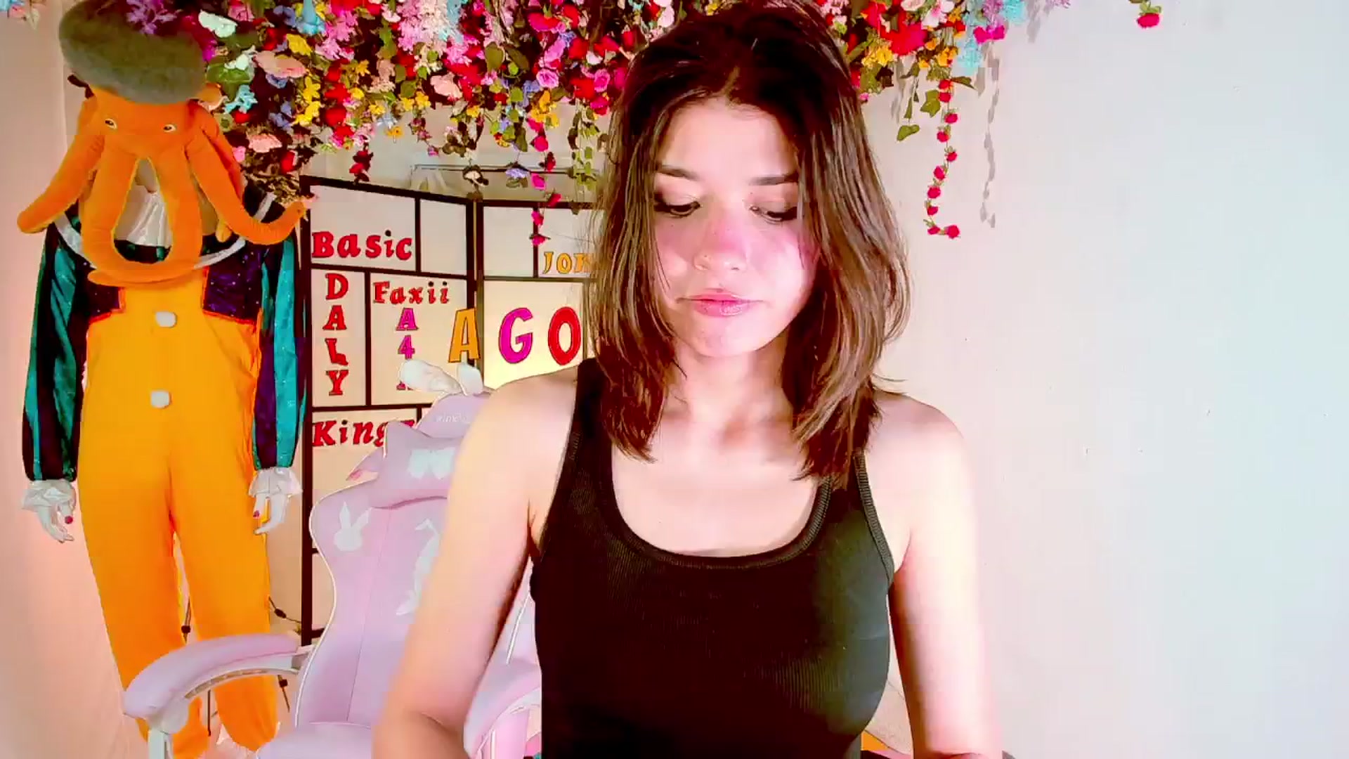 Gallery image thumbnail from Agostinha_Red's myfreecams stream on, 09/27/2024, 19:18 image 5 of 20