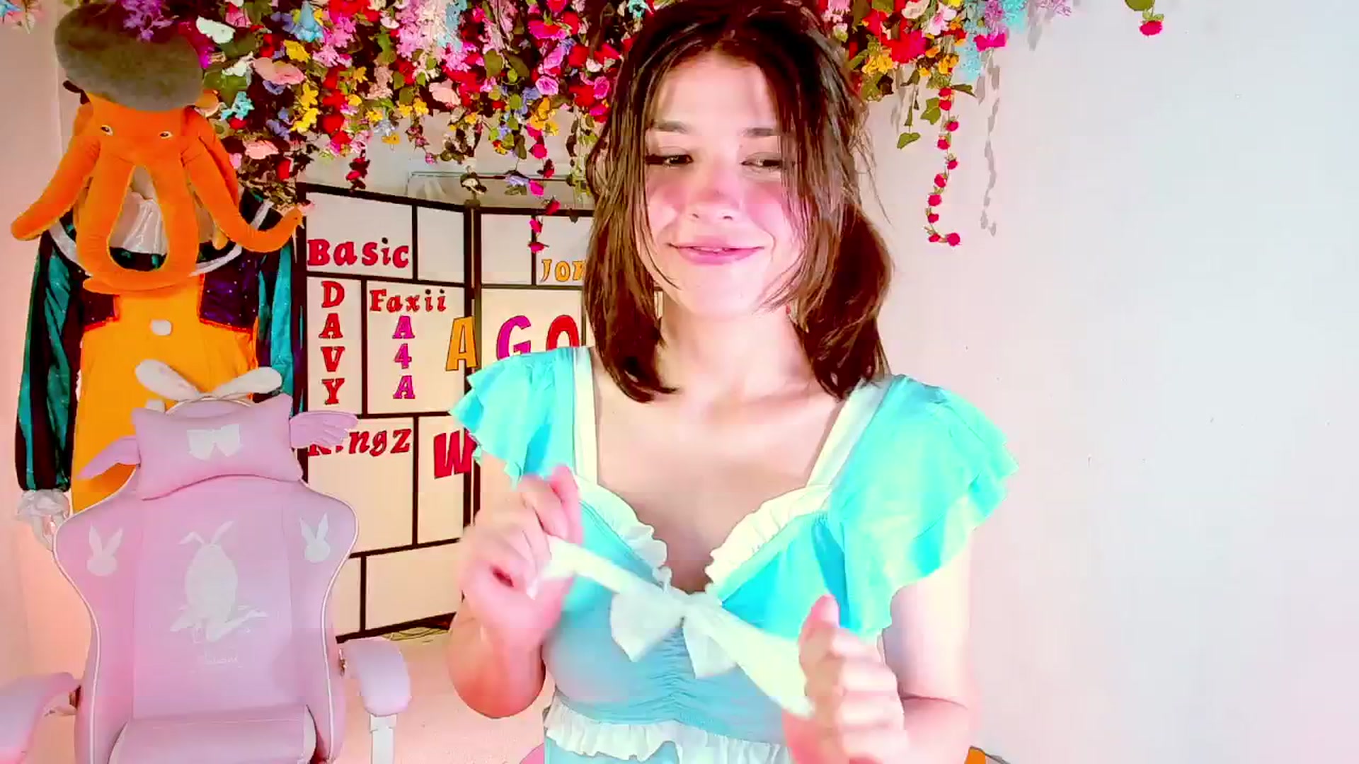 Gallery image thumbnail from Agostinha_Red's myfreecams stream on, 09/28/2024, 14:49 image 19 of 20