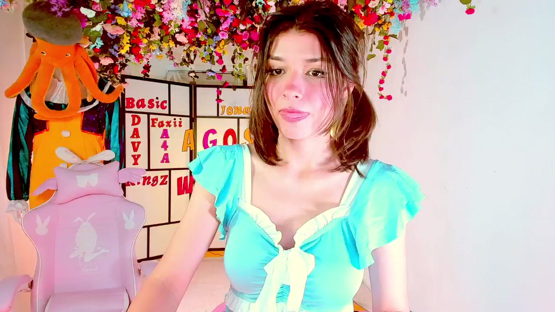 Gallery image thumbnail from Agostinha_Red's myfreecams stream on, 09/28/2024, 14:49 image 13 of 20