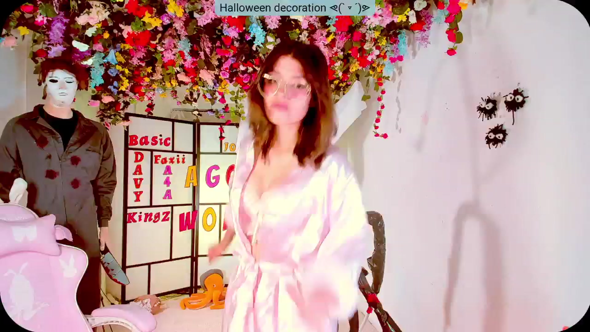 Gallery image thumbnail from Agostinha_Red's myfreecams stream on, 10/25/2024, 19:36 image 18 of 20