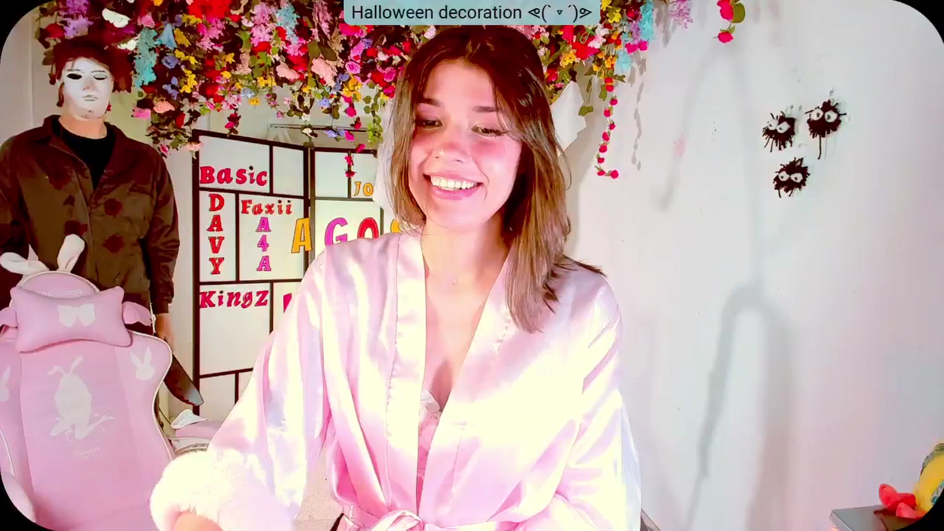 Gallery image thumbnail from Agostinha_Red's myfreecams stream on, 10/25/2024, 20:51 image 19 of 20