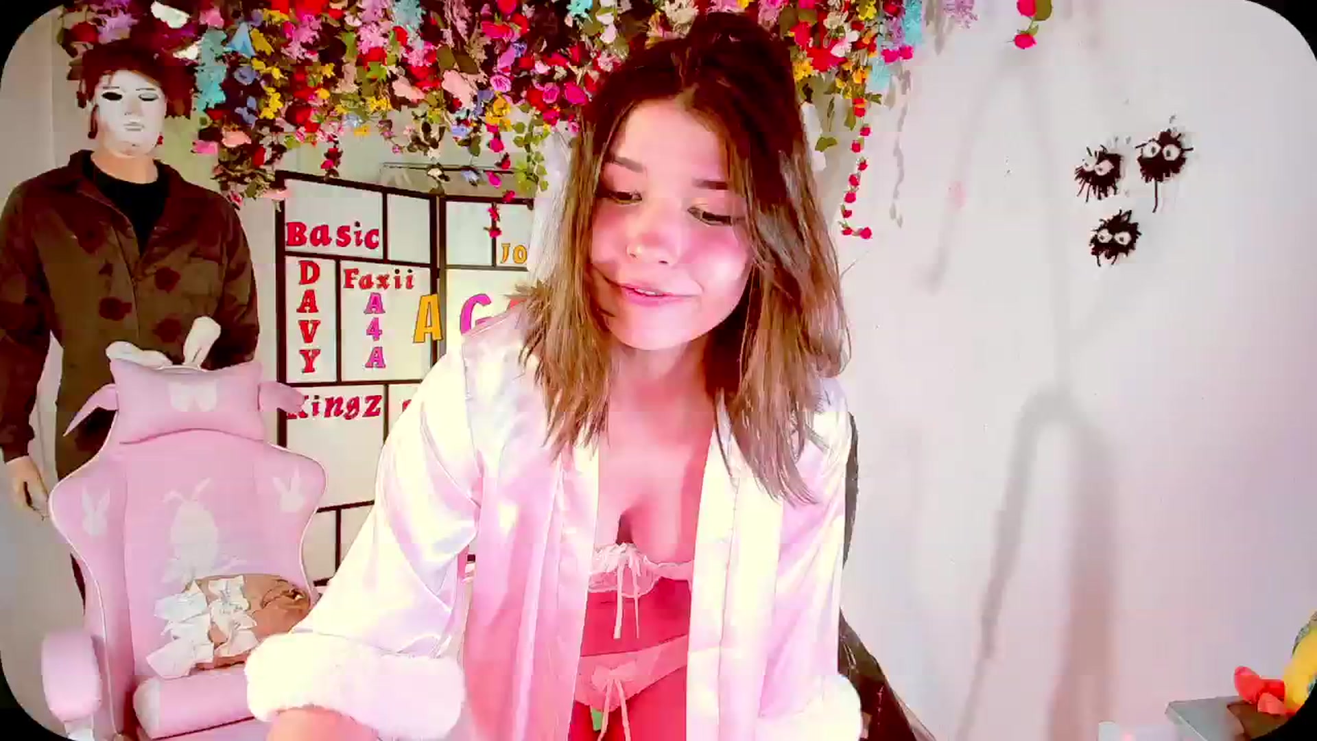 Gallery image thumbnail from Agostinha_Red's myfreecams stream on, 10/25/2024, 21:57 image 19 of 20