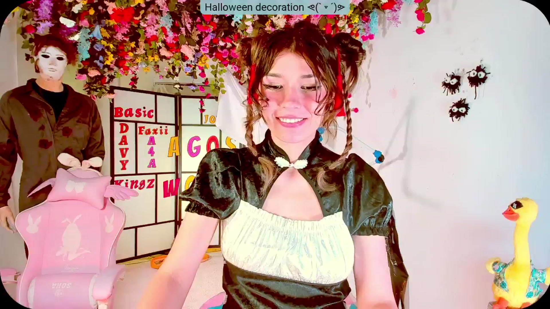 Gallery image thumbnail from Agostinha_Red's myfreecams stream on, 10/28/2024, 21:04 image 17 of 20