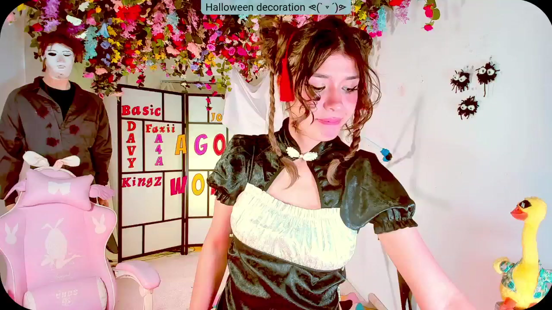Gallery image thumbnail from Agostinha_Red's myfreecams stream on, 10/28/2024, 21:04 image 10 of 20