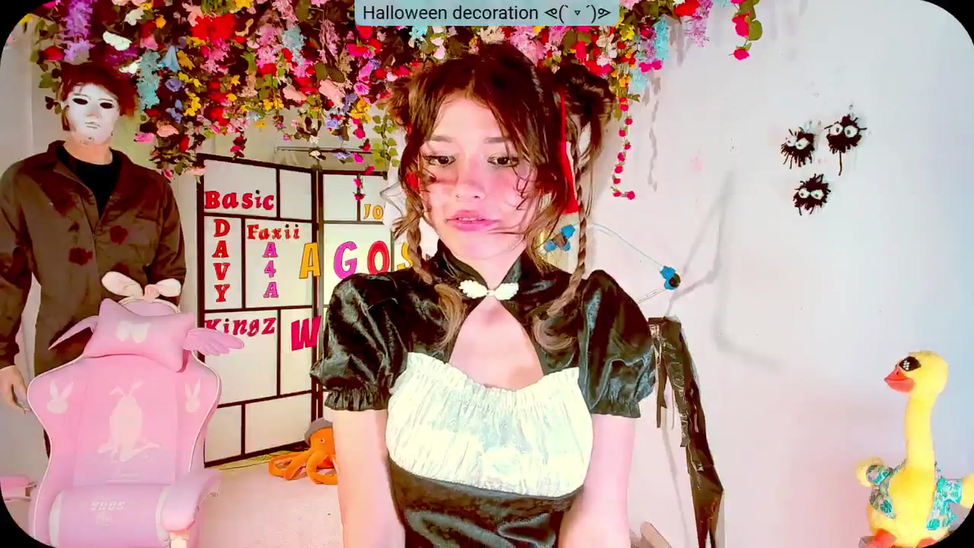 Gallery image thumbnail from Agostinha_Red's myfreecams stream on, 10/28/2024, 21:04 image 15 of 20