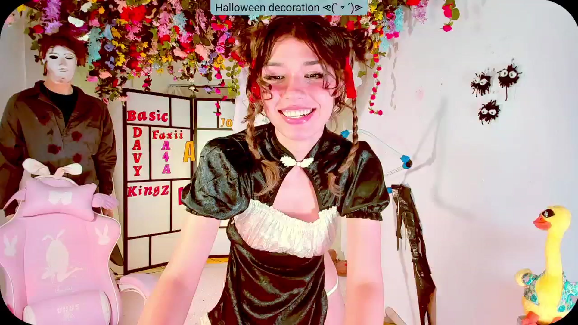Gallery image thumbnail from Agostinha_Red's myfreecams stream on, 10/28/2024, 21:04 image 5 of 20