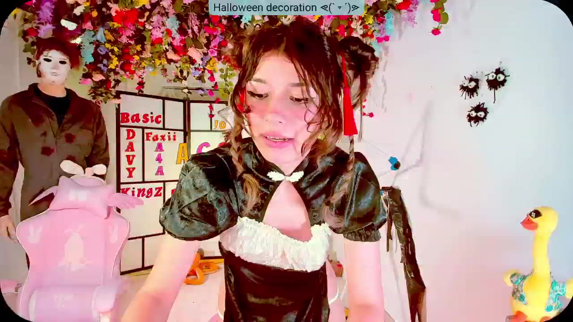Gallery image thumbnail from Agostinha_Red's myfreecams stream on, 10/28/2024, 21:04 image 14 of 20