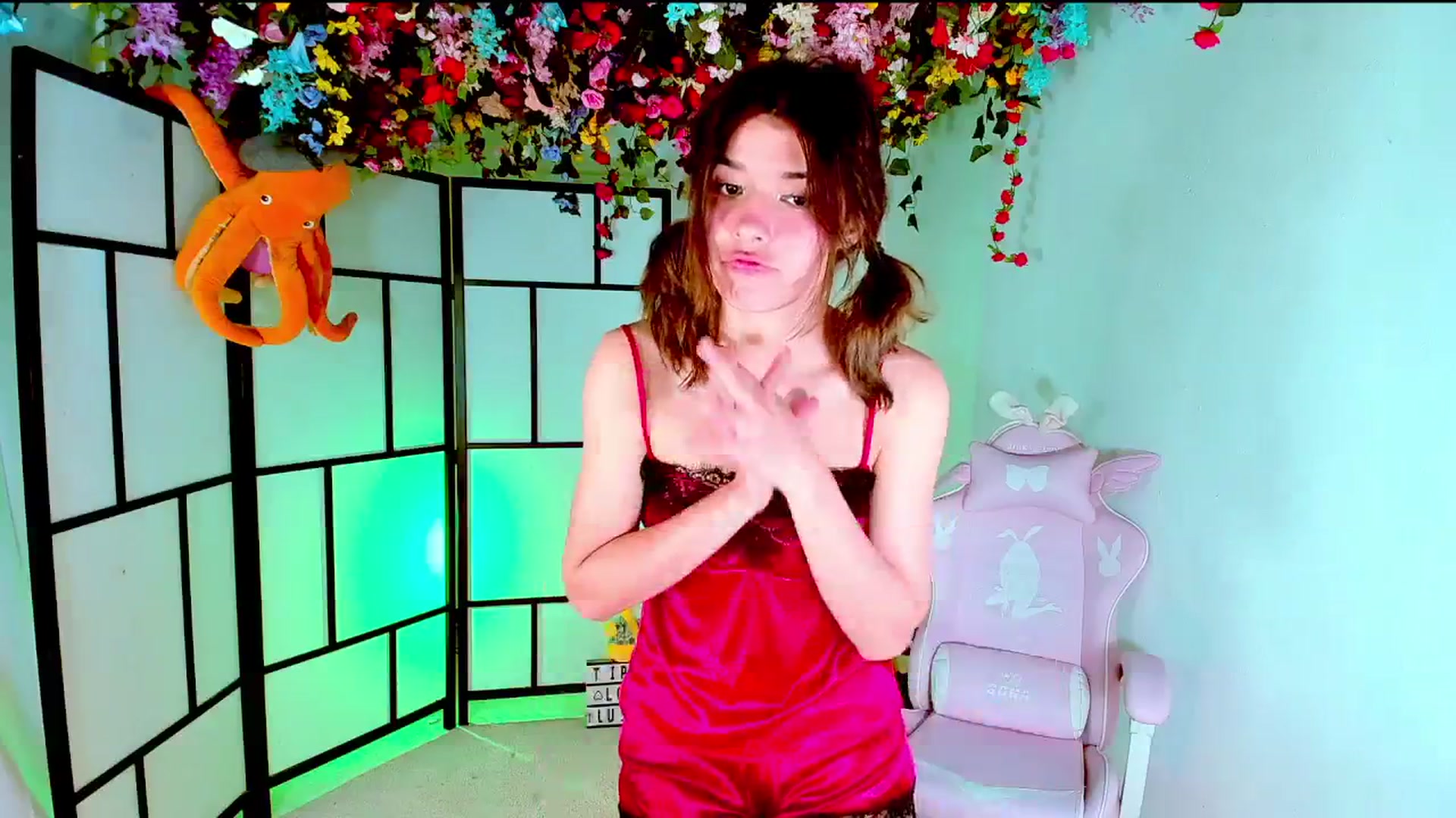 Gallery image thumbnail from Agostinha_Red's myfreecams stream on, 11/06/2024, 21:01 image 11 of 20