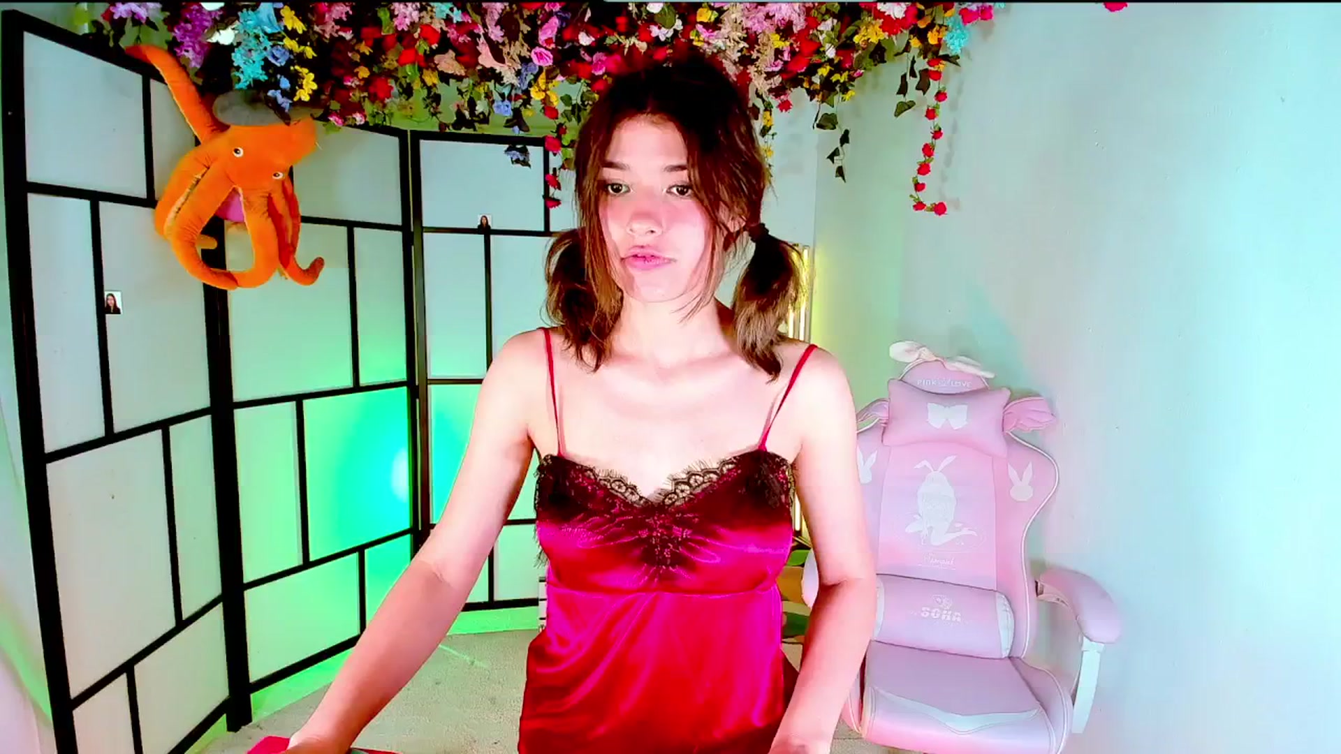 Gallery image thumbnail from Agostinha_Red's myfreecams stream on, 11/06/2024, 21:50 image 20 of 20