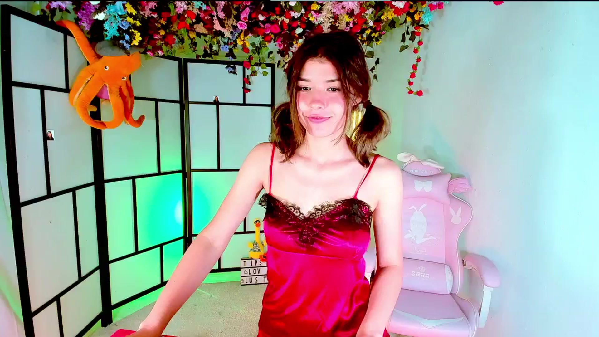 Gallery image thumbnail from Agostinha_Red's myfreecams stream on, 11/06/2024, 21:50 image 17 of 20