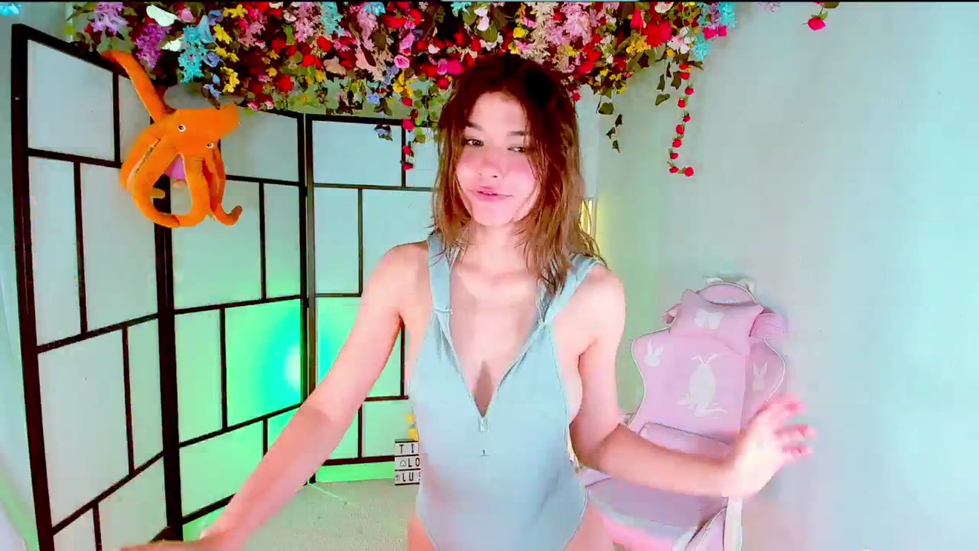 Gallery image thumbnail from Agostinha_Red's myfreecams stream on, 11/07/2024, 21:24 image 14 of 20
