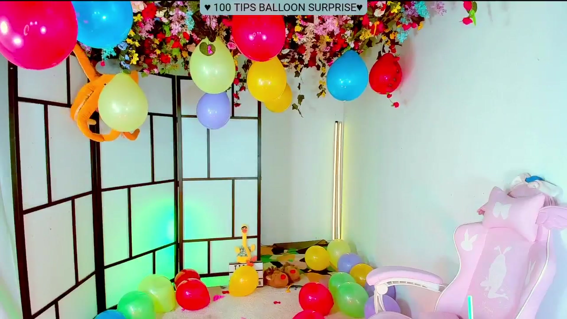 Gallery image thumbnail from Agostinha_Red's myfreecams stream on, 11/10/2024, 23:33 image 10 of 20