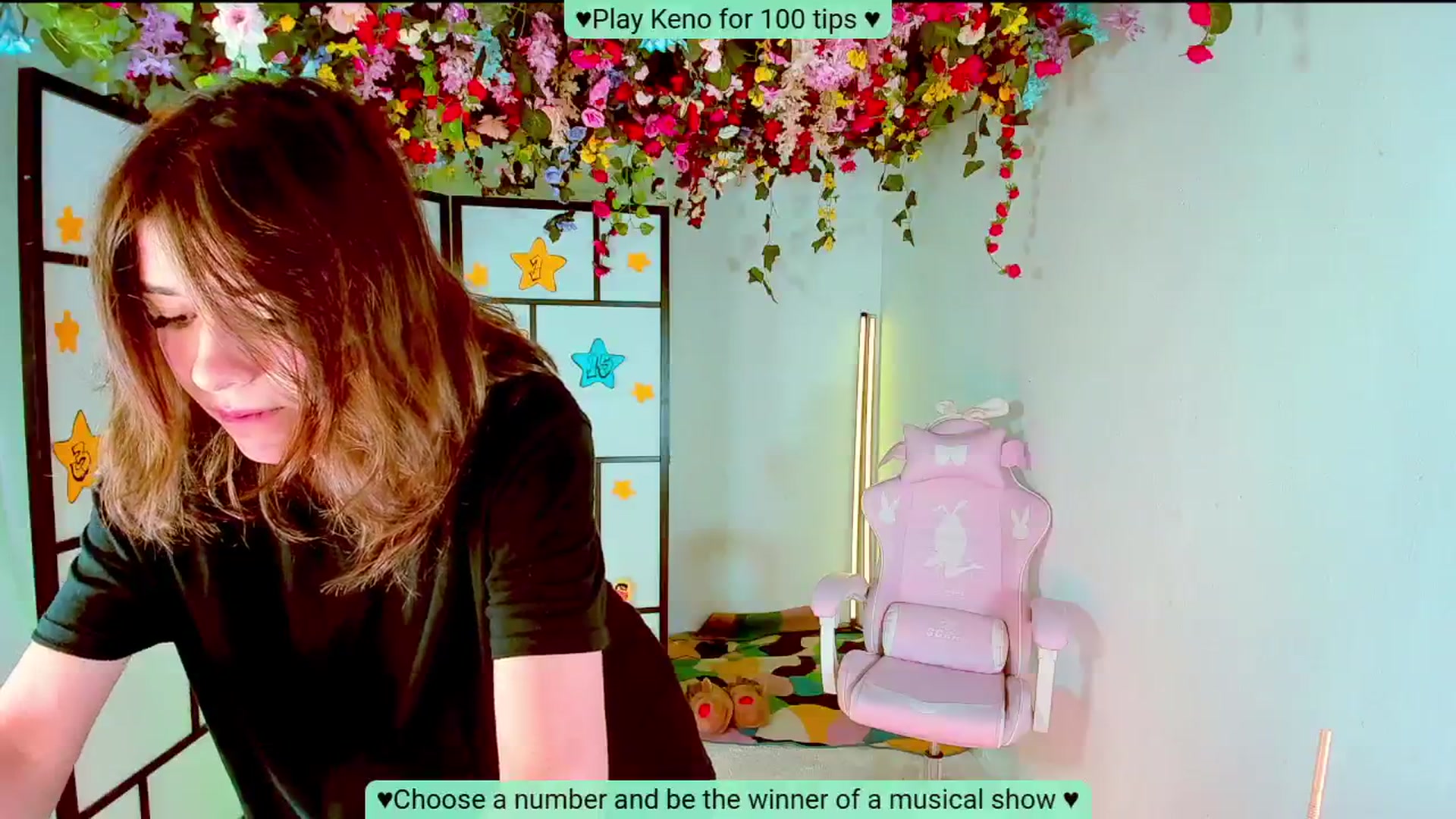 Gallery image thumbnail from Agostinha_Red's myfreecams stream on, 11/11/2024, 22:20 image 3 of 20