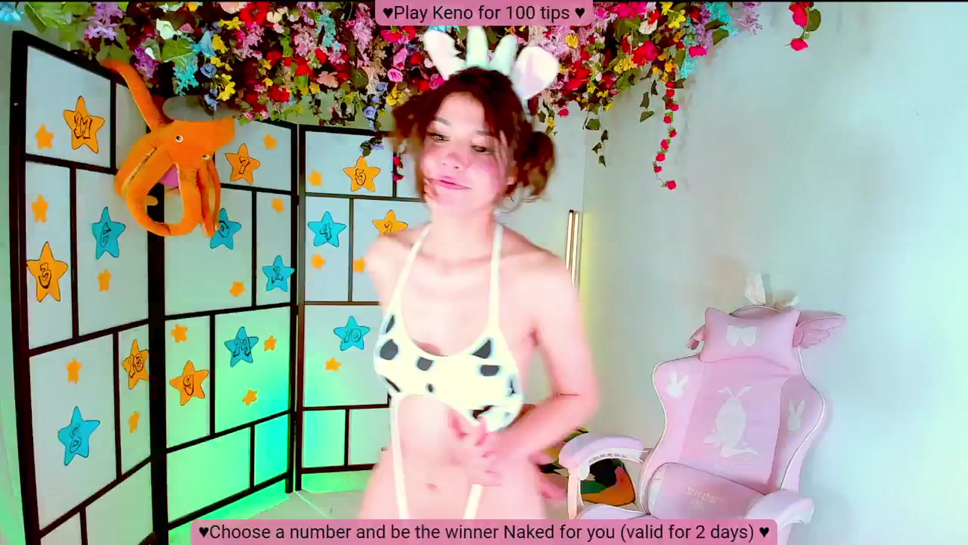 Gallery image thumbnail from Agostinha_Red's myfreecams stream on, 11/13/2024, 01:05 image 1 of 20