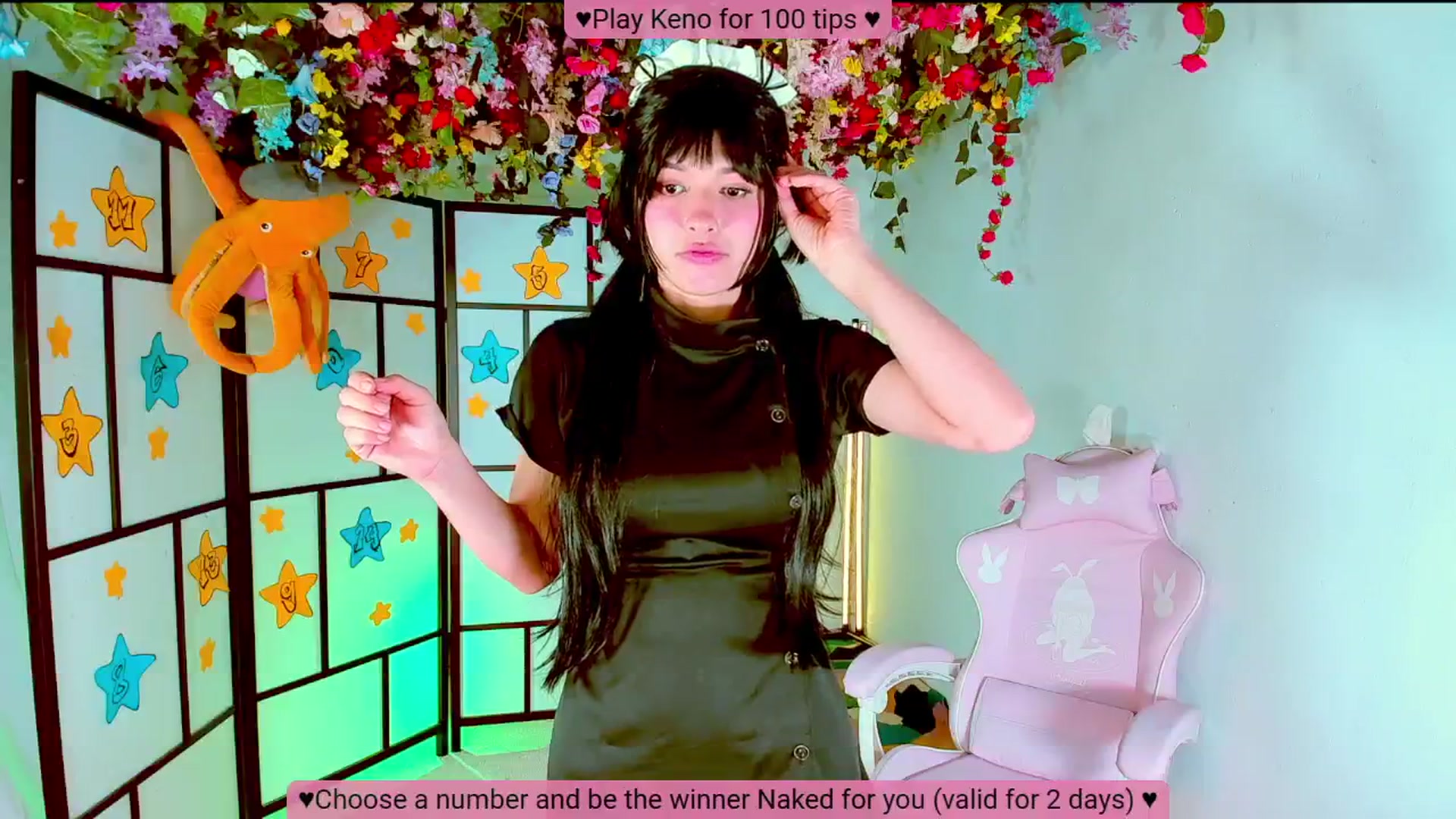 Gallery image thumbnail from Agostinha_Red's myfreecams stream on, 11/13/2024, 19:29 image 16 of 20