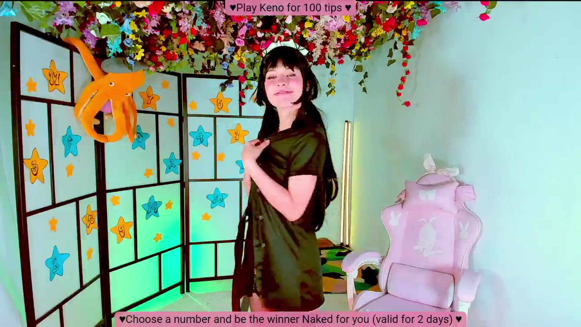 Gallery image thumbnail from Agostinha_Red's myfreecams stream on, 11/13/2024, 20:00 image 10 of 20