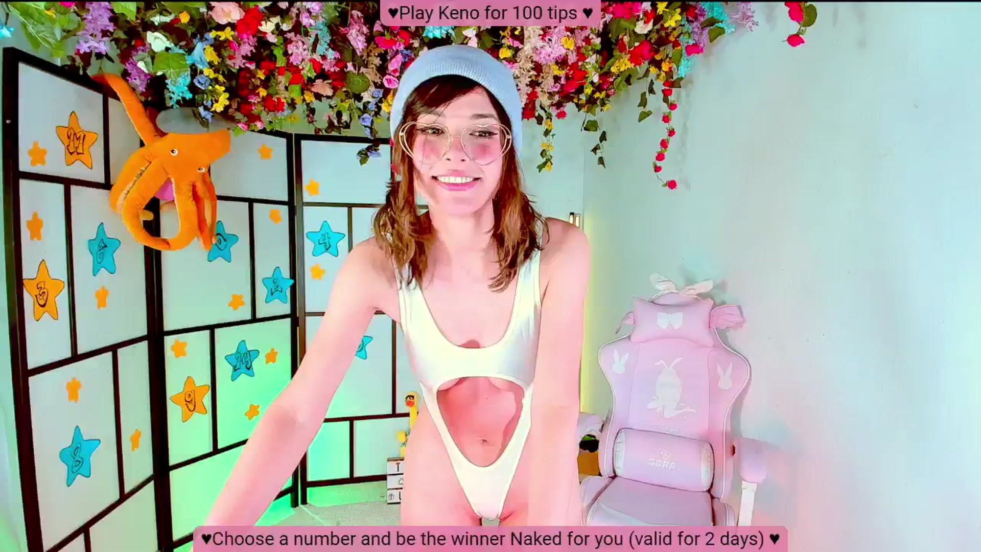 Gallery image thumbnail from Agostinha_Red's myfreecams stream on, 11/15/2024, 21:43 image 10 of 20