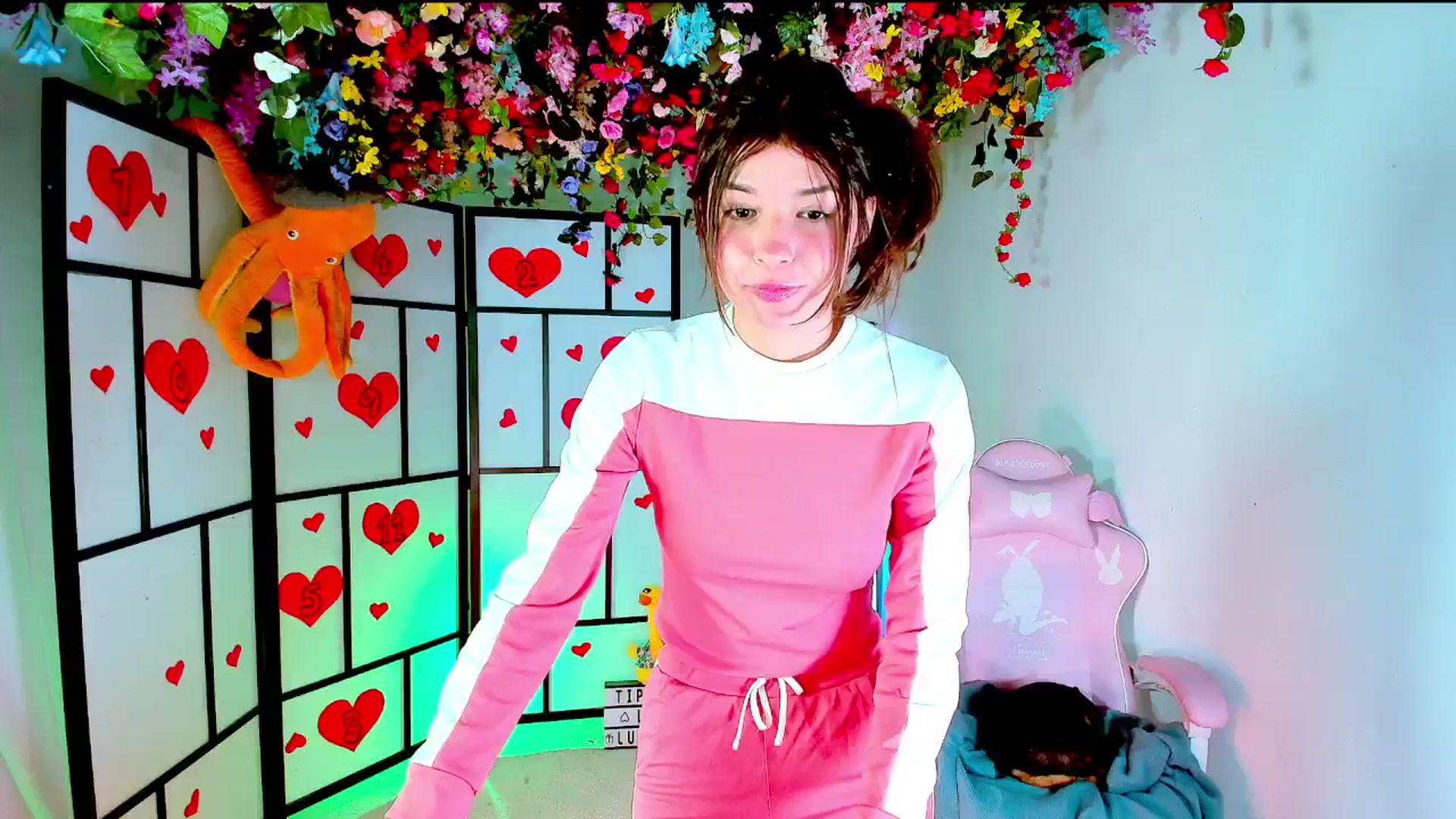 Gallery image thumbnail from Agostinha_Red's myfreecams stream on, 11/22/2024, 16:38 image 1 of 20