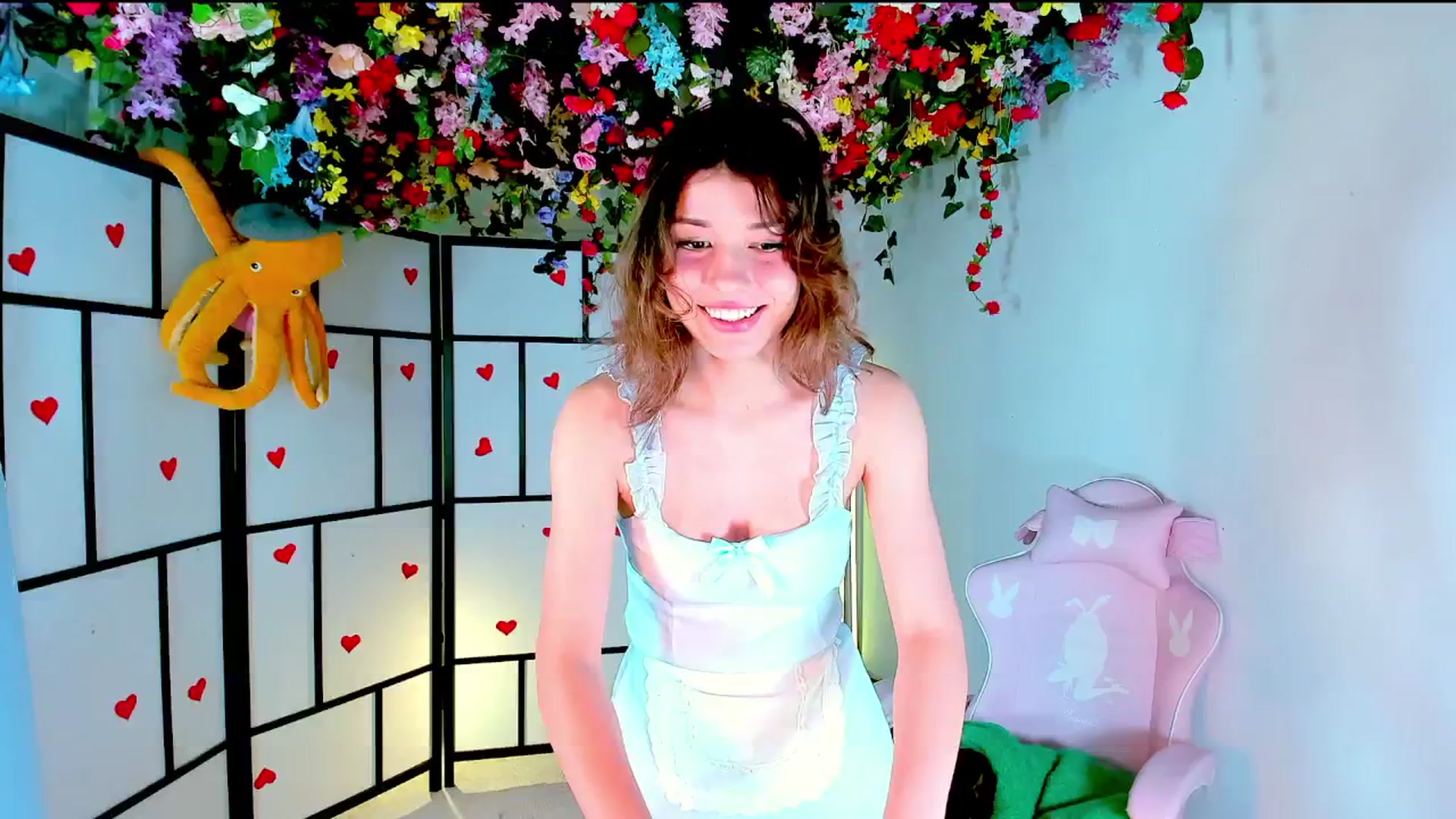 Gallery image thumbnail from Agostinha_Red's myfreecams stream on, 11/26/2024, 17:54 image 9 of 20