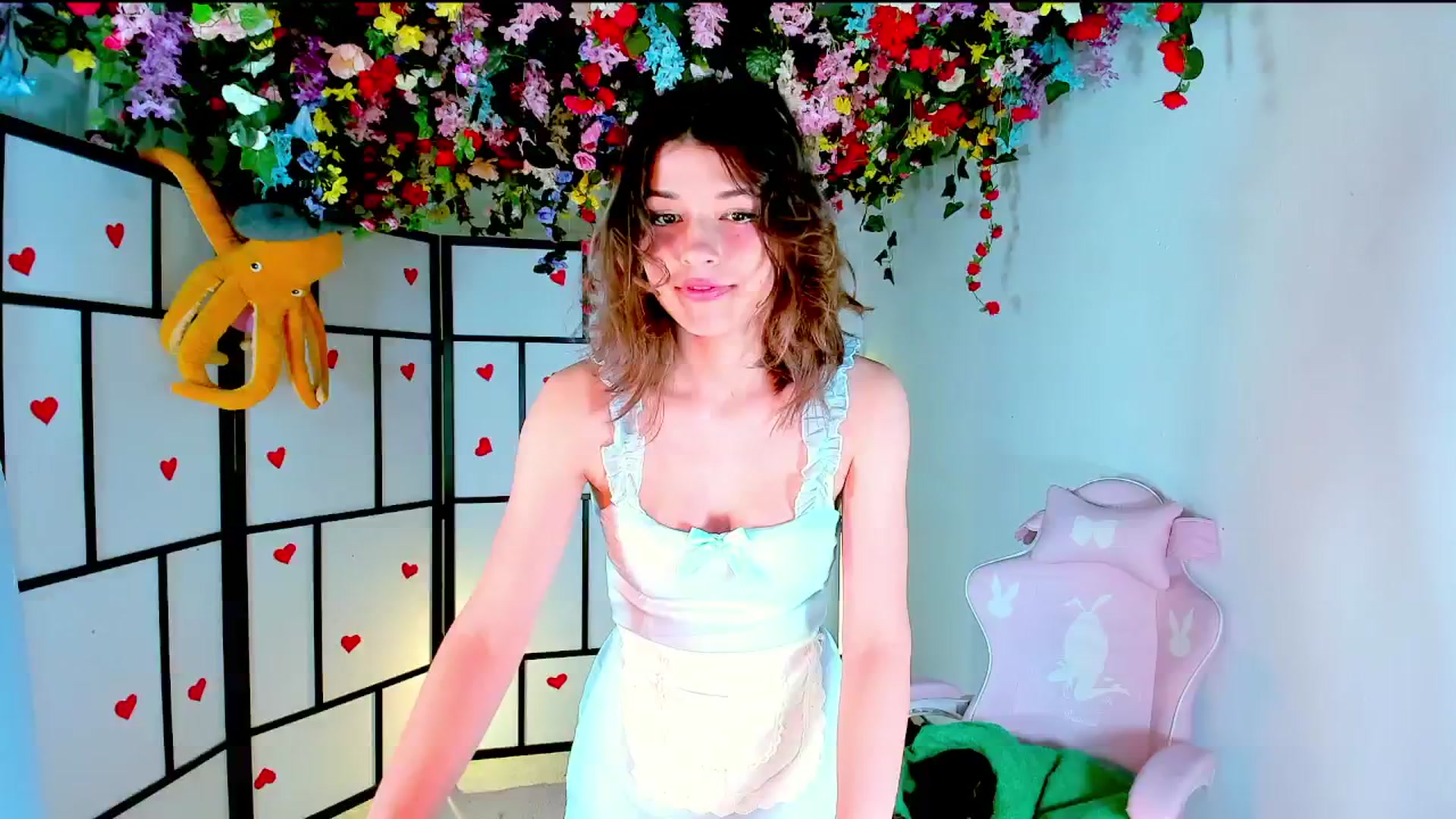 Gallery image thumbnail from Agostinha_Red's myfreecams stream on, 11/26/2024, 17:54 image 14 of 20