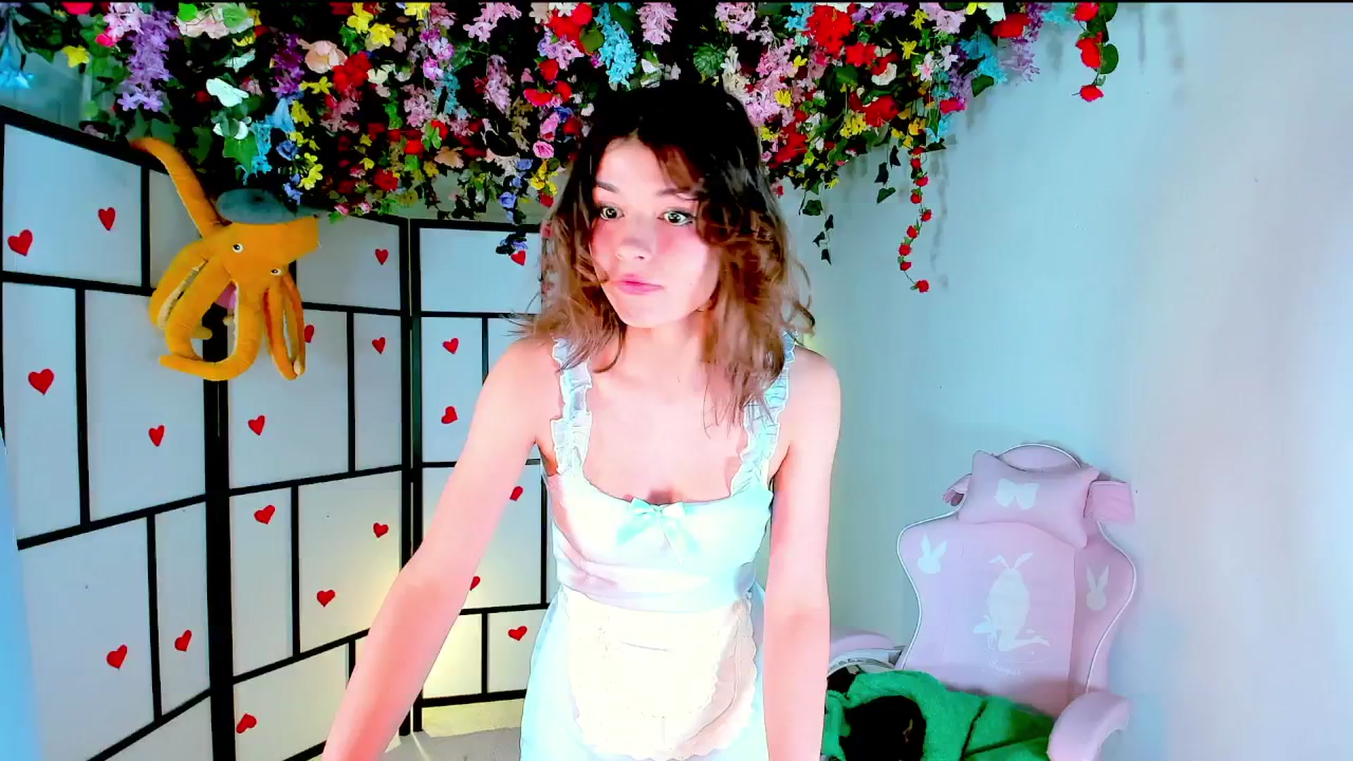 Gallery image thumbnail from Agostinha_Red's myfreecams stream on, 11/26/2024, 17:54 image 15 of 20