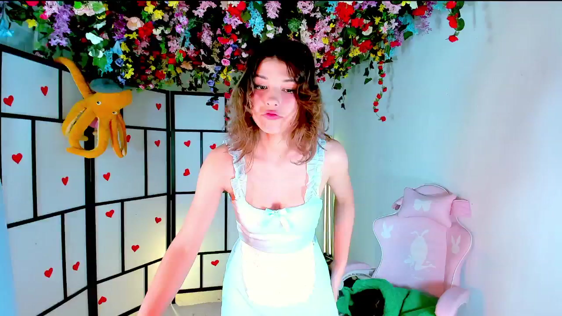 Gallery image thumbnail from Agostinha_Red's myfreecams stream on, 11/26/2024, 17:54 image 13 of 20