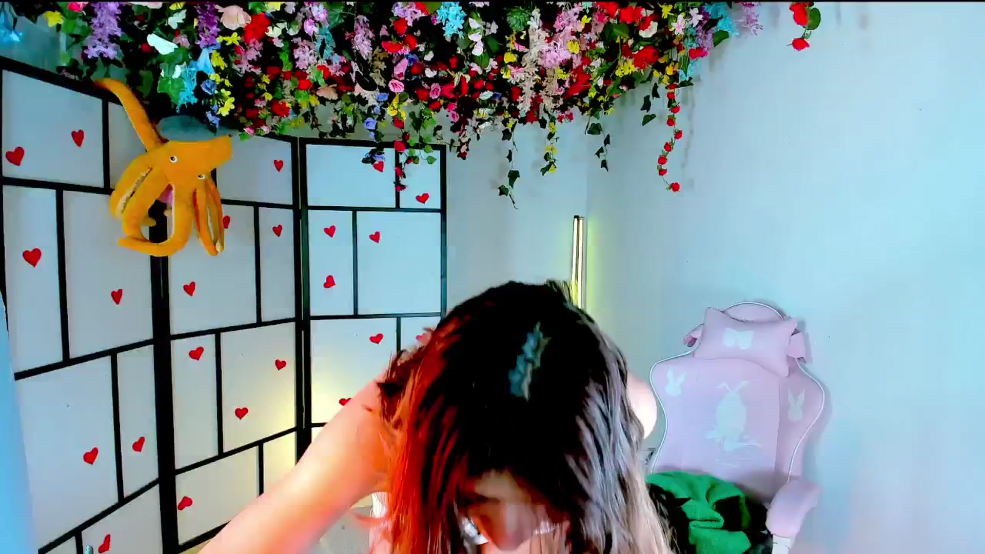 Gallery image thumbnail from Agostinha_Red's myfreecams stream on, 11/26/2024, 19:02 image 6 of 20