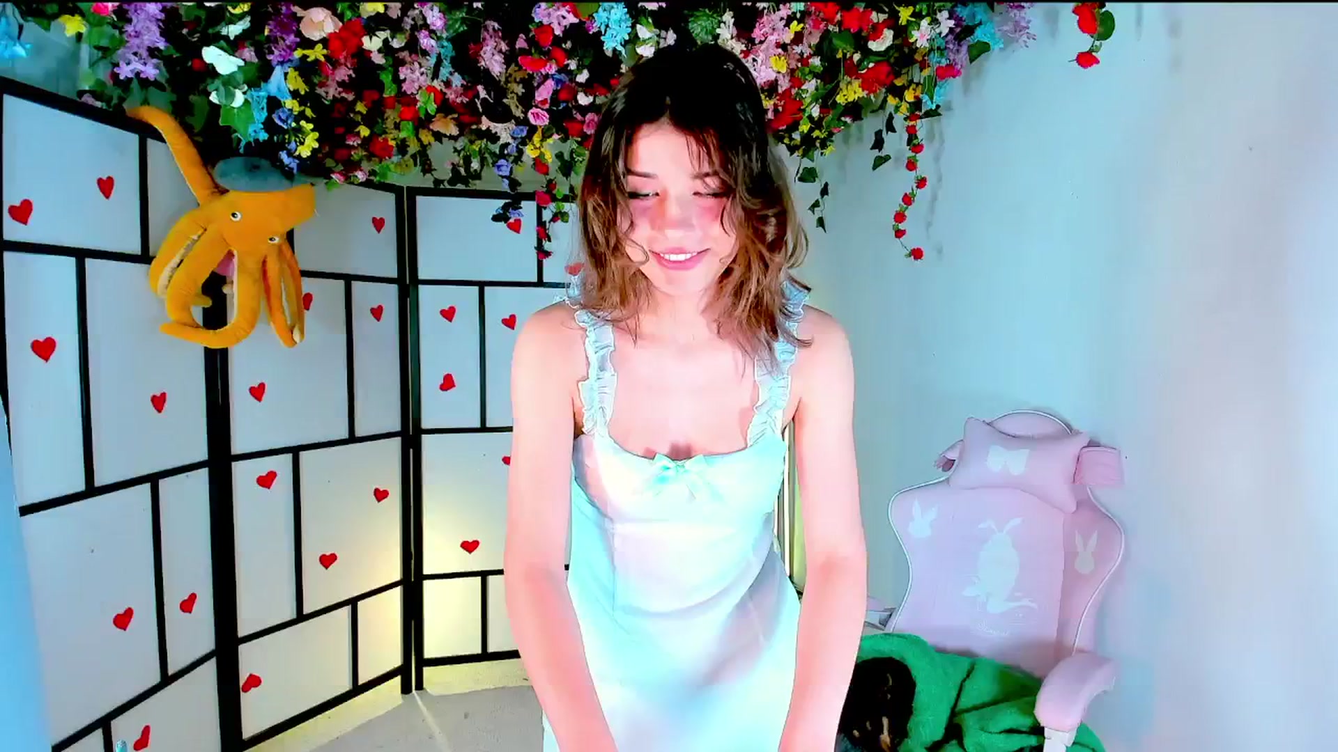 Gallery image thumbnail from Agostinha_Red's myfreecams stream on, 11/26/2024, 19:02 image 1 of 20