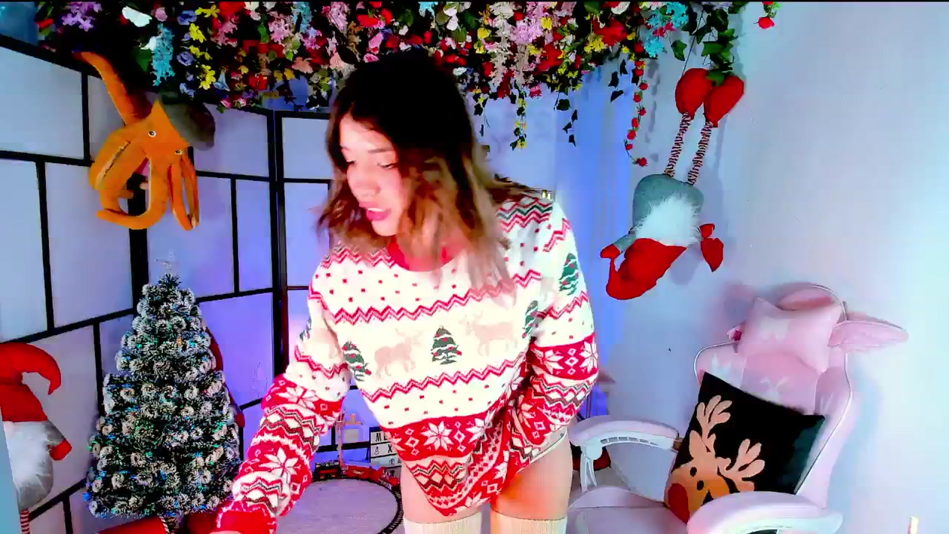 Gallery image thumbnail from Agostinha_Red's myfreecams stream on, 12/09/2024, 19:44 image 4 of 20