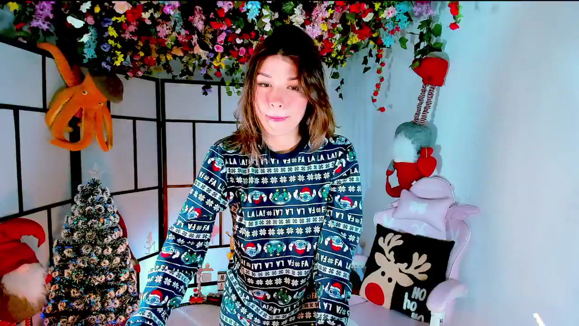 Gallery image thumbnail from Agostinha_Red's myfreecams stream on, 12/12/2024, 22:48 image 3 of 20