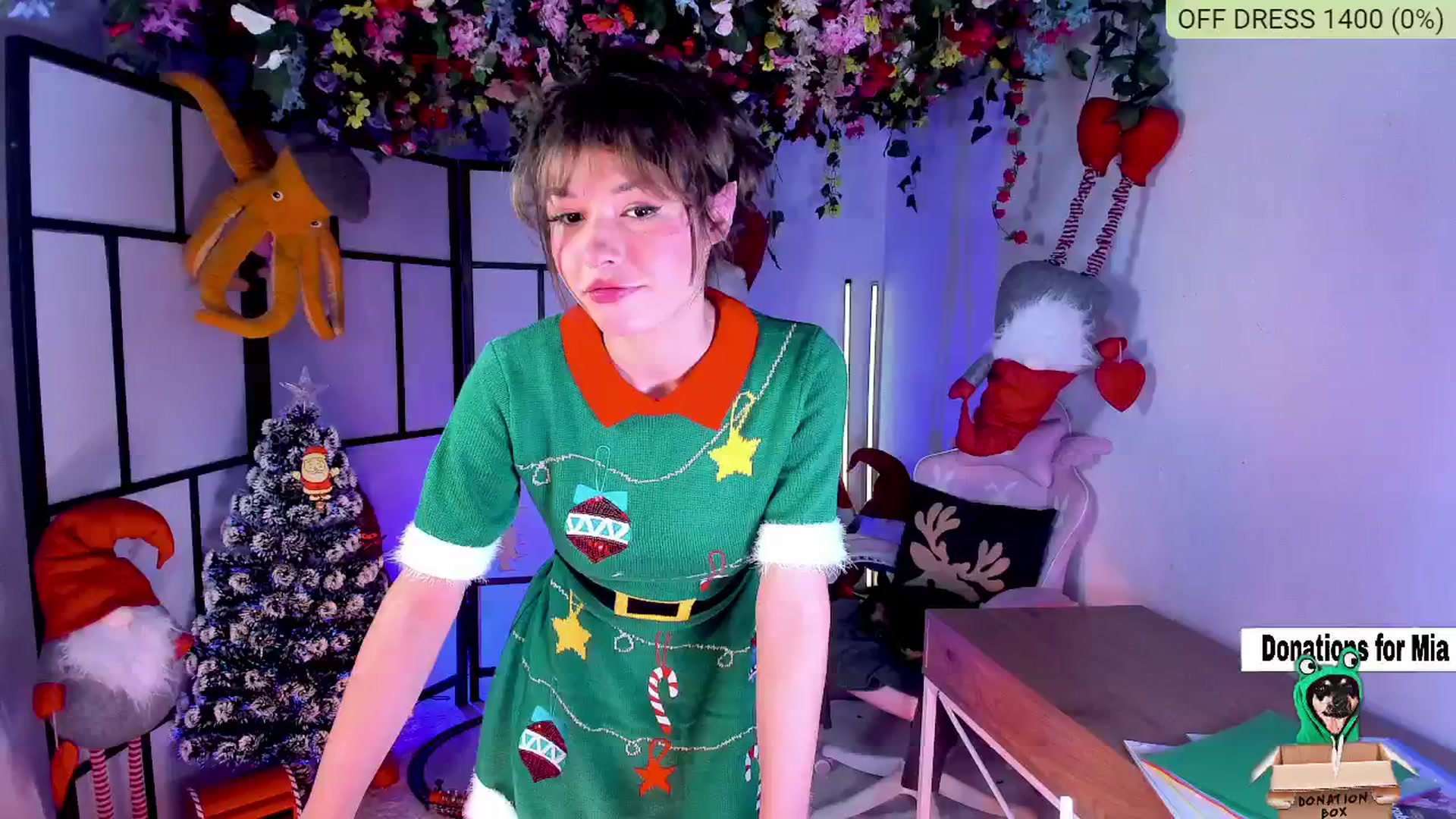Gallery image thumbnail from Agostinha_Red's myfreecams stream on, 12/22/2024, 20:12 image 6 of 20