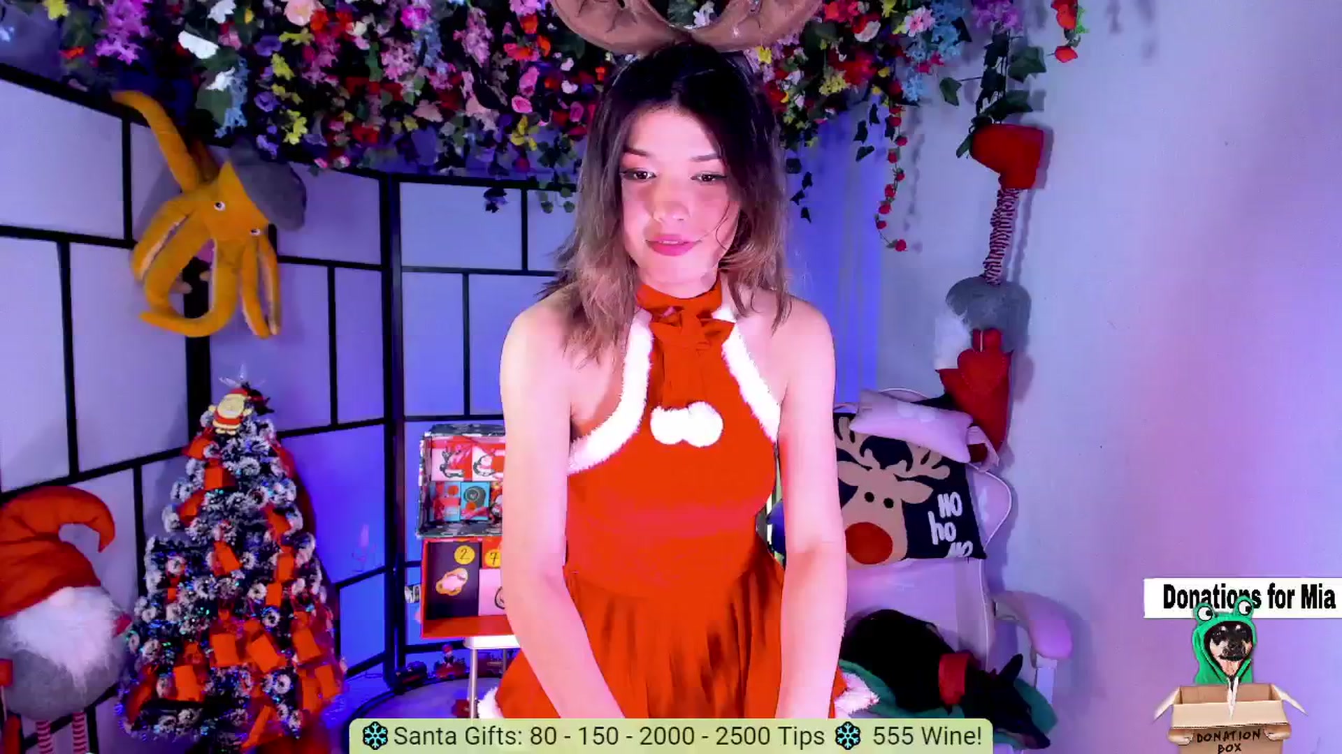 Gallery image thumbnail from Agostinha_Red's myfreecams stream on, 12/25/2024, 22:04 image 5 of 20