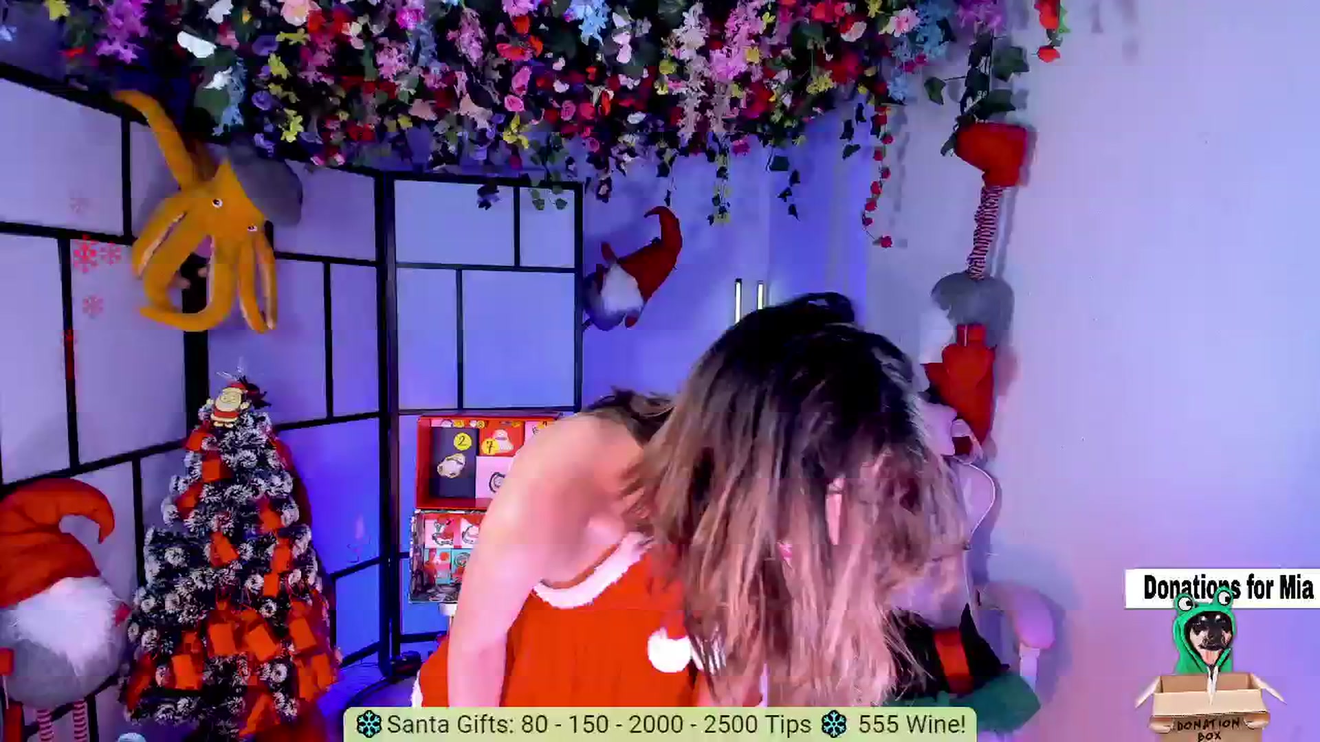 Gallery image thumbnail from Agostinha_Red's myfreecams stream on, 12/25/2024, 22:04 image 11 of 20