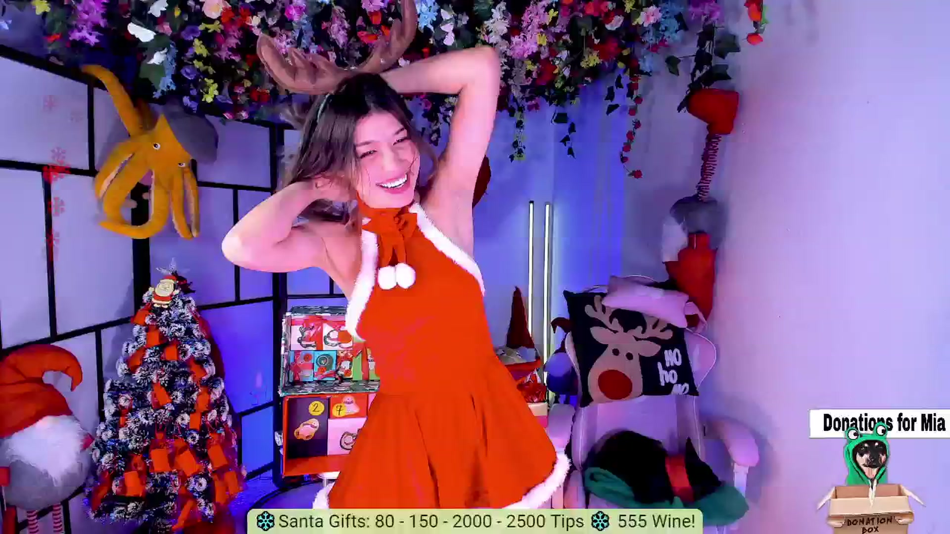Gallery image thumbnail from Agostinha_Red's myfreecams stream on, 12/25/2024, 22:04 image 2 of 20
