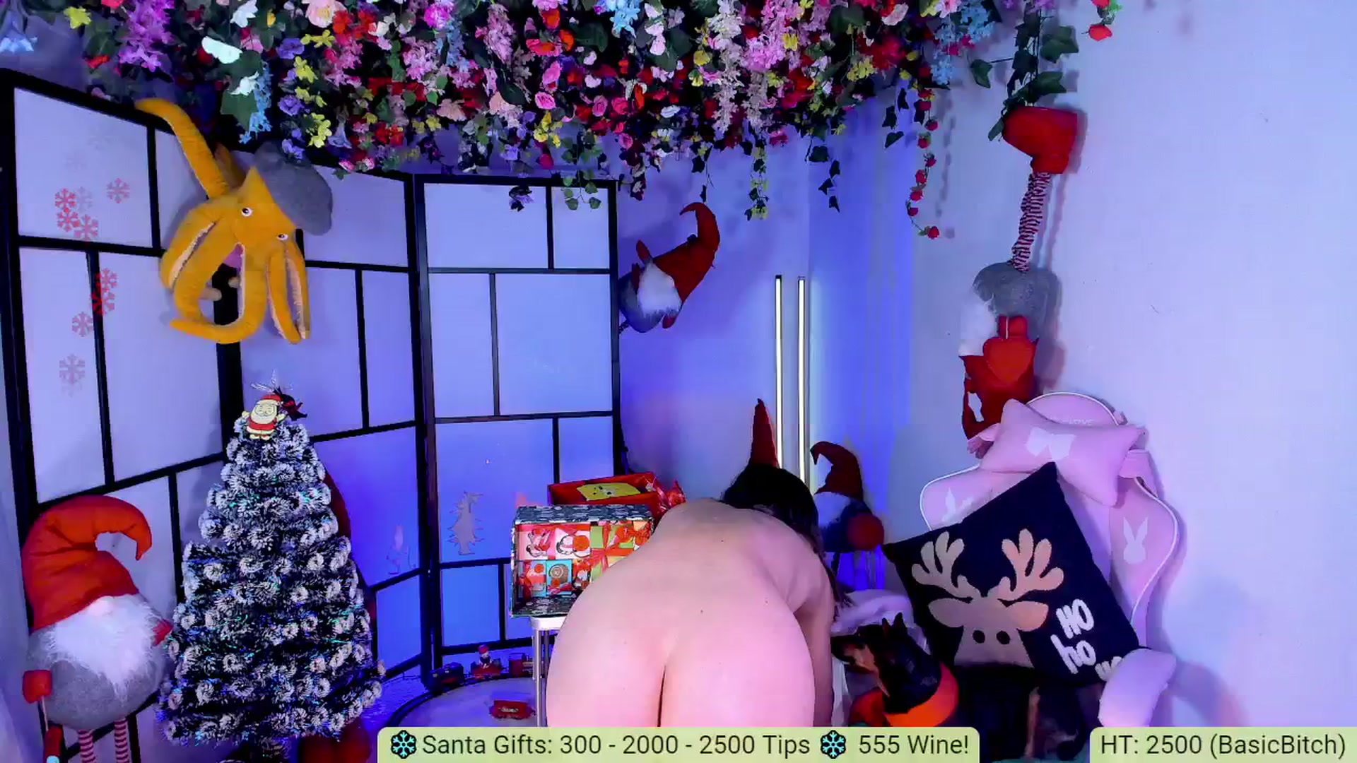 Gallery image thumbnail from Agostinha_Red's myfreecams stream on, 12/26/2024, 24:27 image 6 of 20