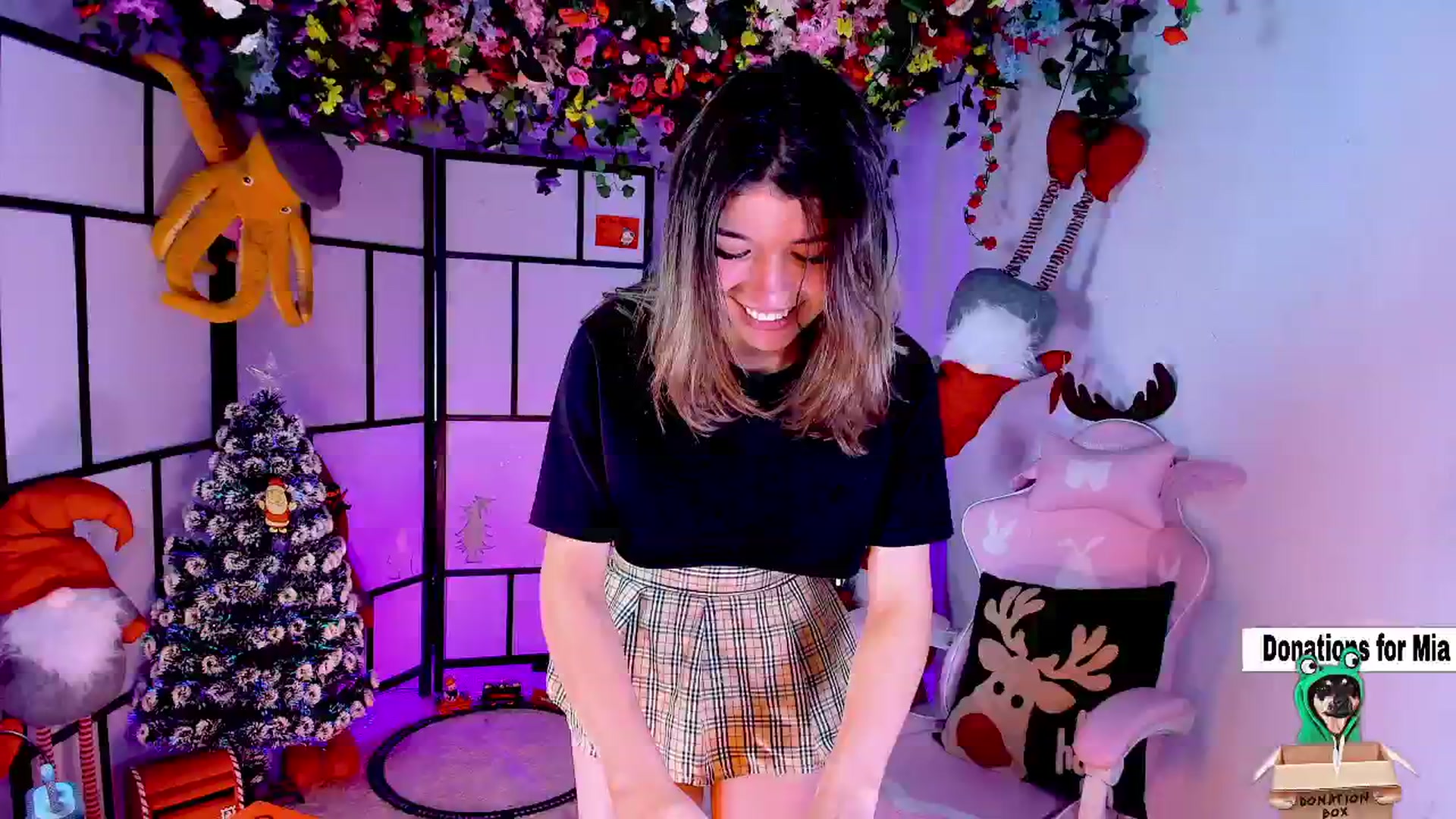 Gallery image thumbnail from Agostinha_Red's myfreecams stream on, 12/29/2024, 14:59 image 10 of 20